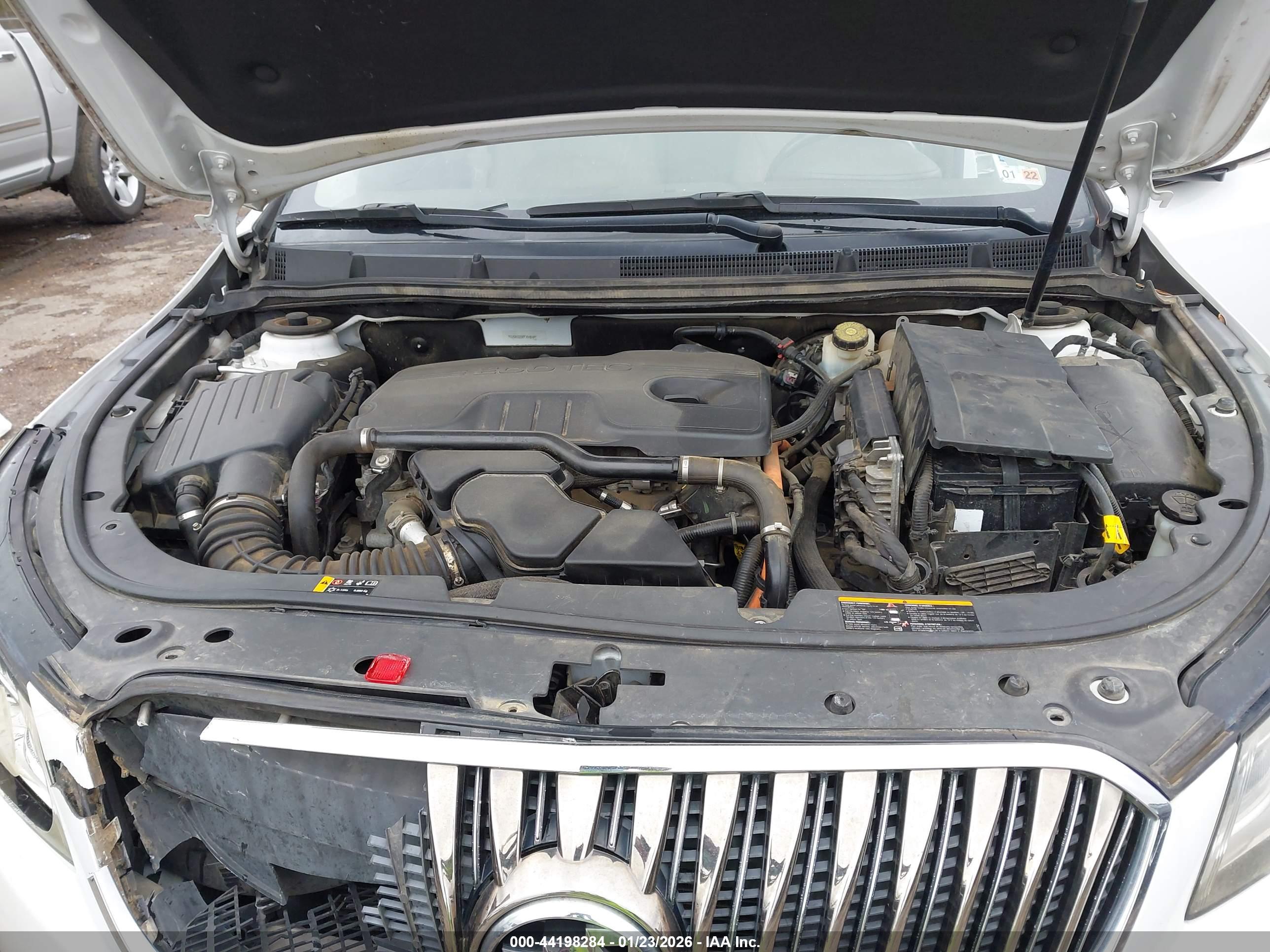 BUICK LACROSSE image 10