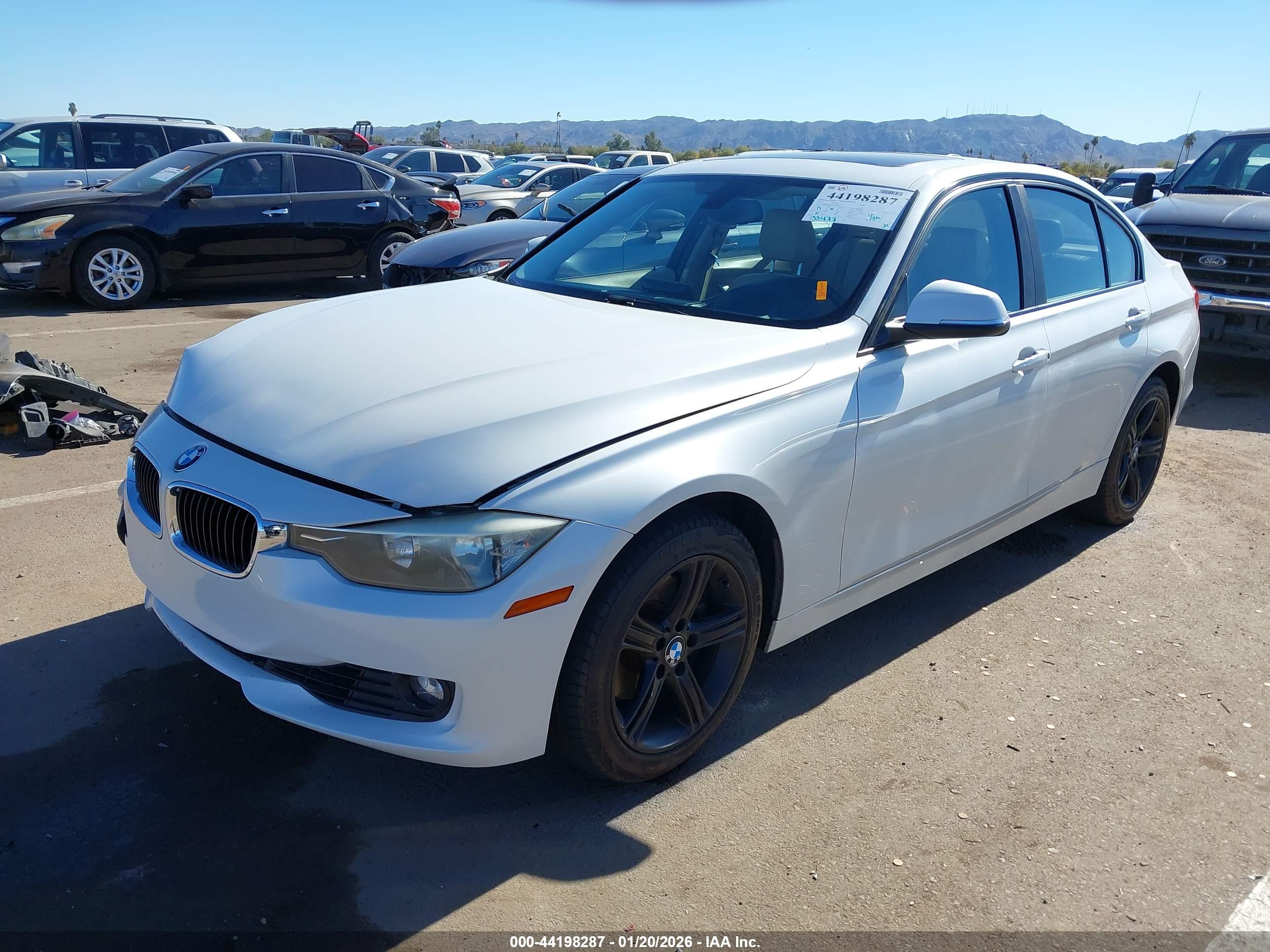 BMW 328I image 2