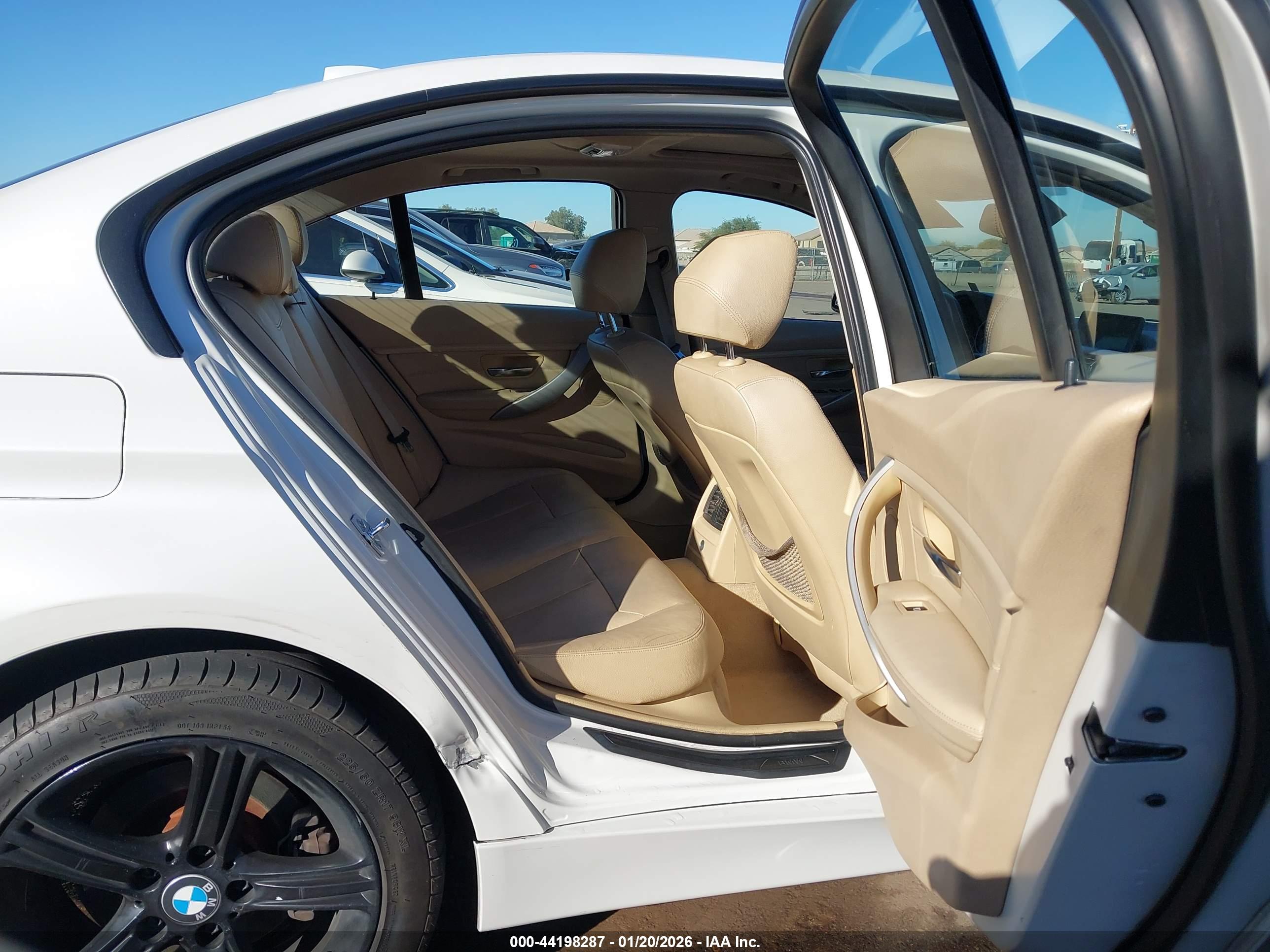 BMW 328I image 8