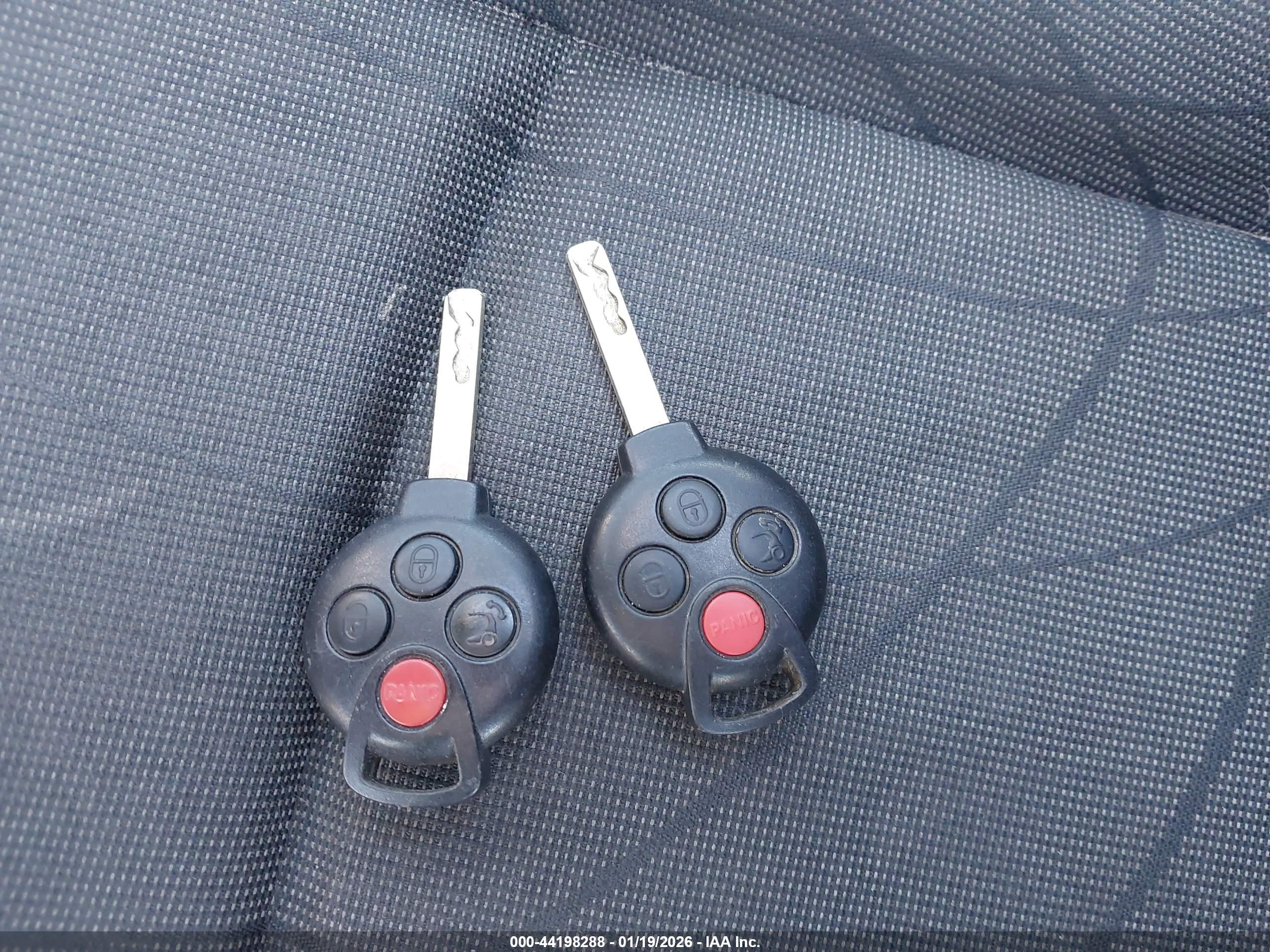 SMART FORTWO image 11