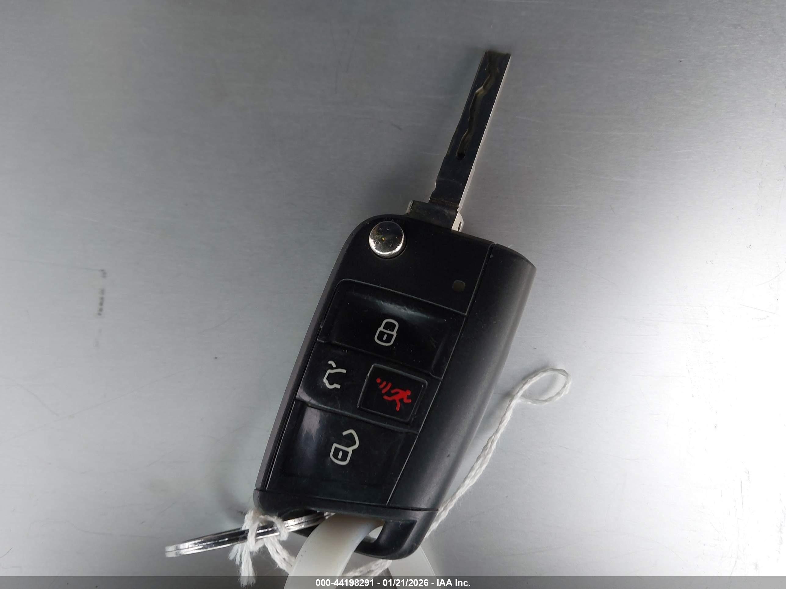 VOLKSWAGEN JETTA image 11