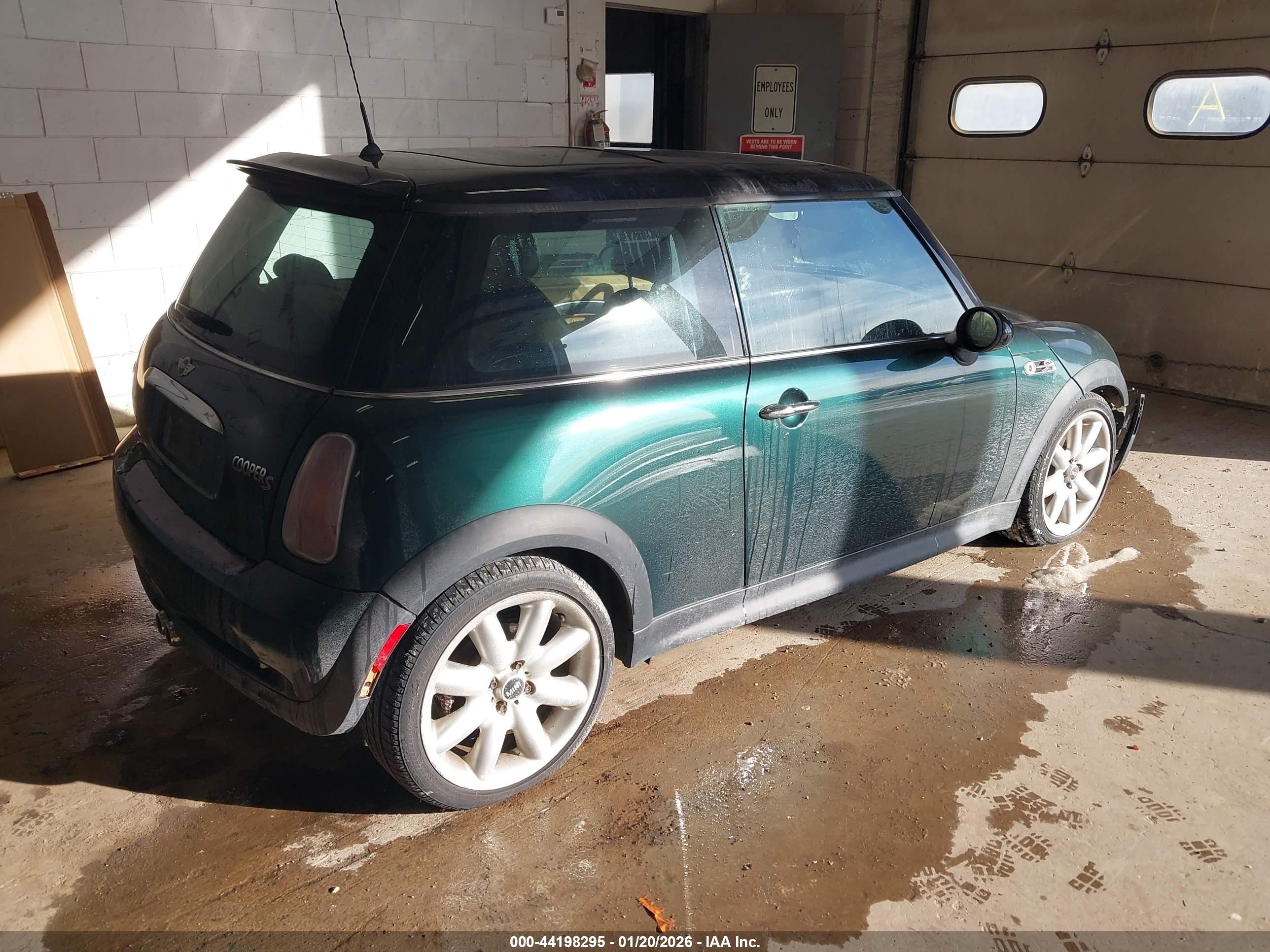 MINI COOPER image 4