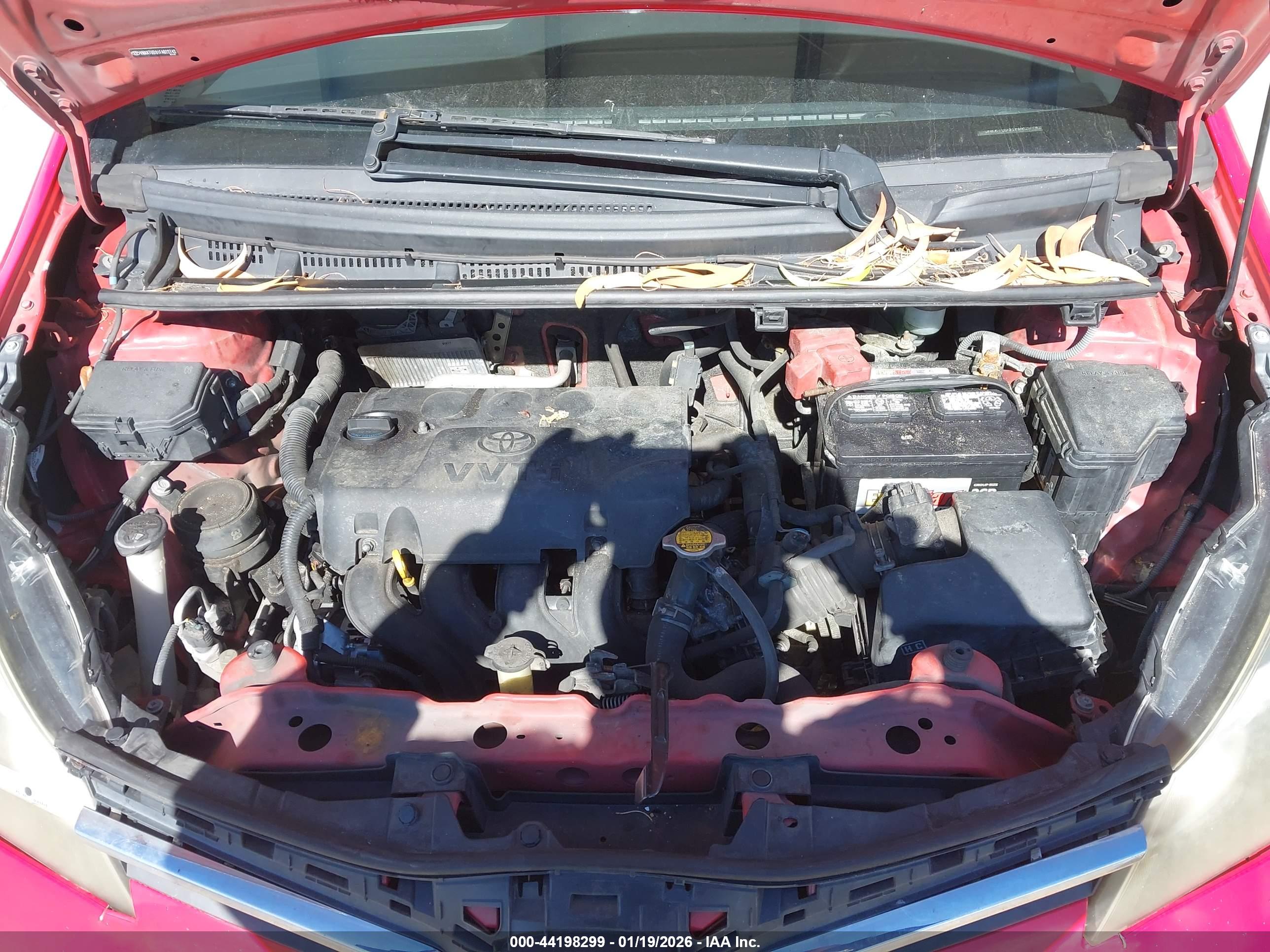 TOYOTA YARIS image 10
