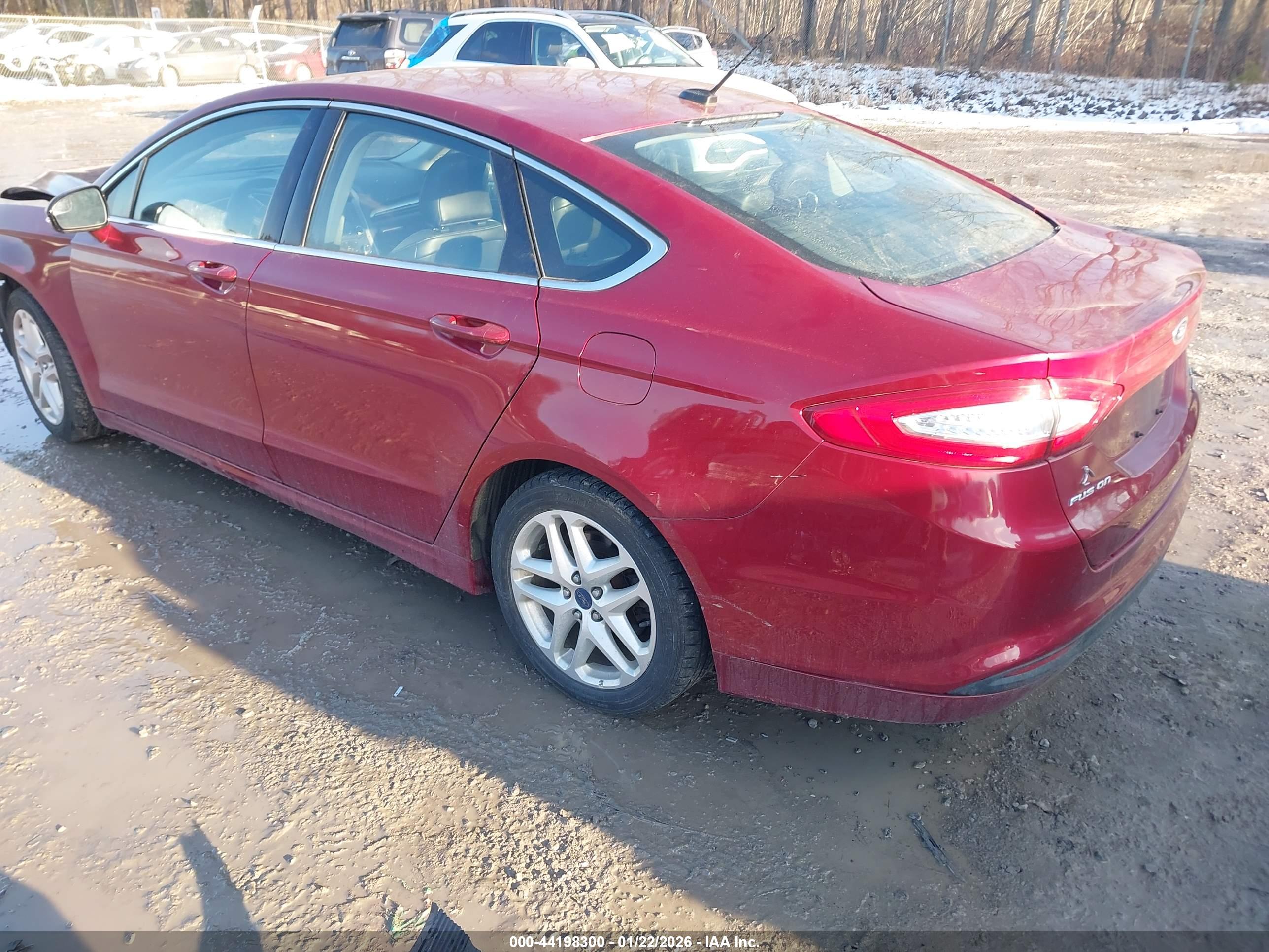 FORD FUSION image 3
