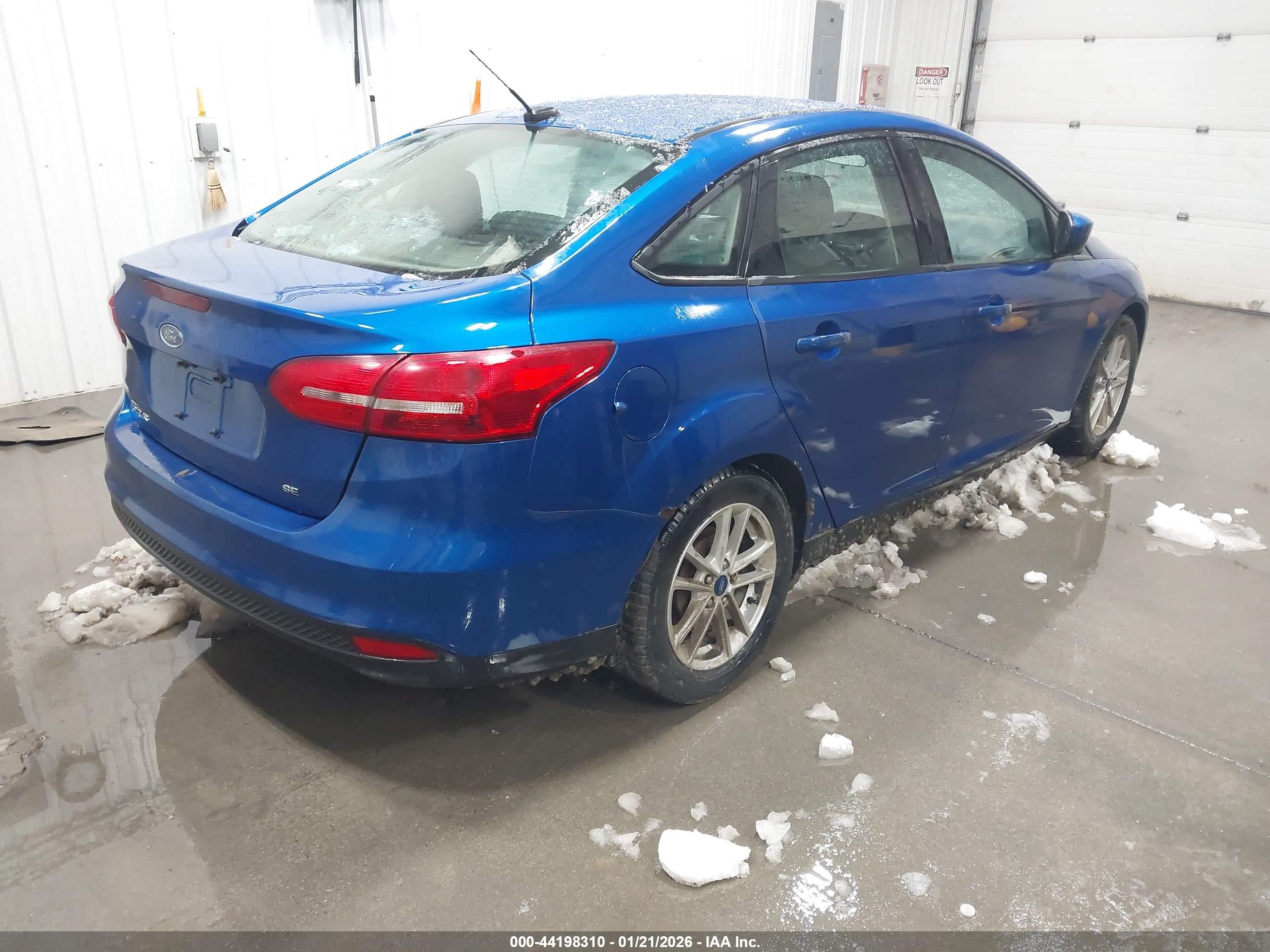 FORD FOCUS image 4