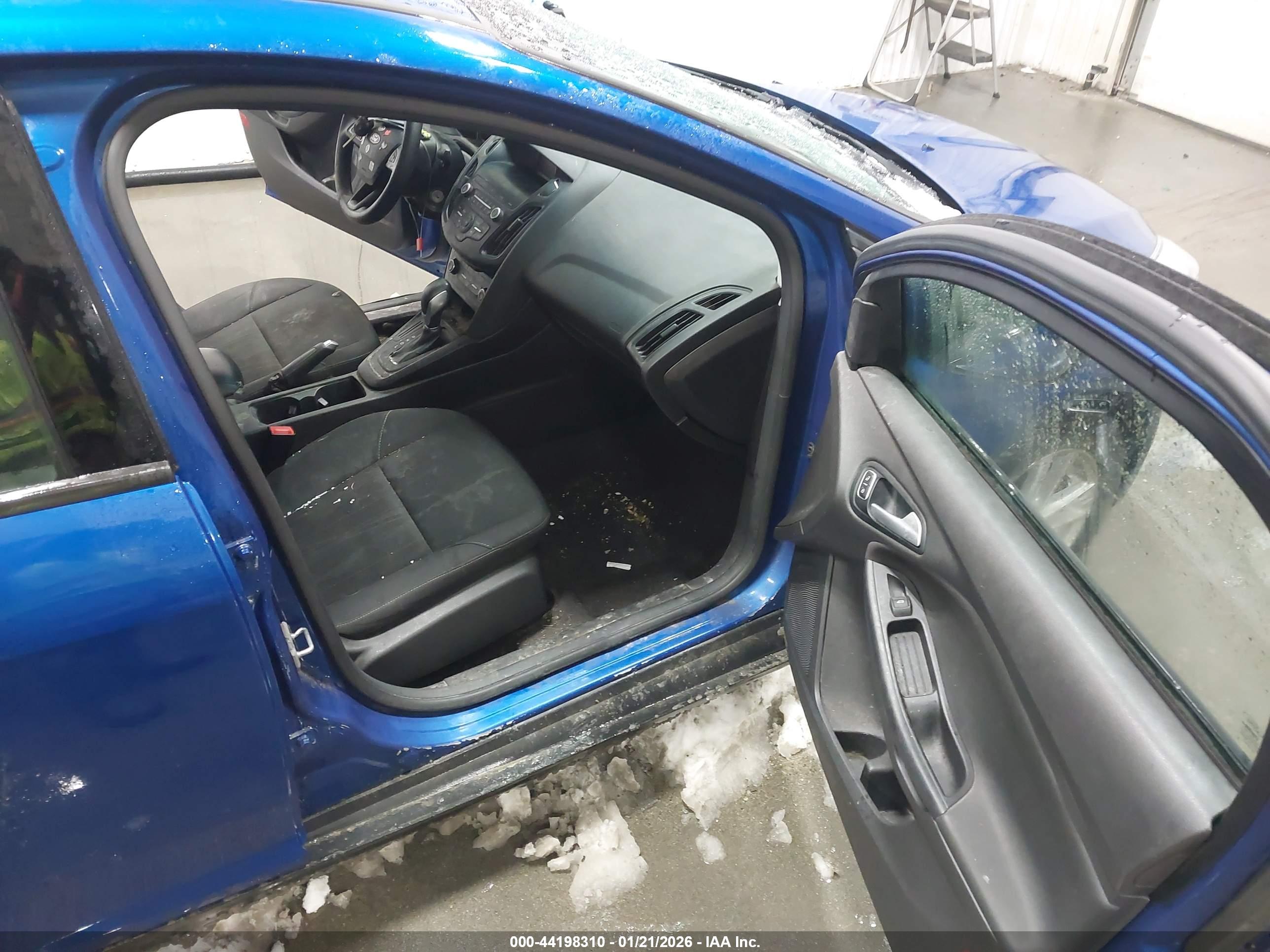 FORD FOCUS image 5