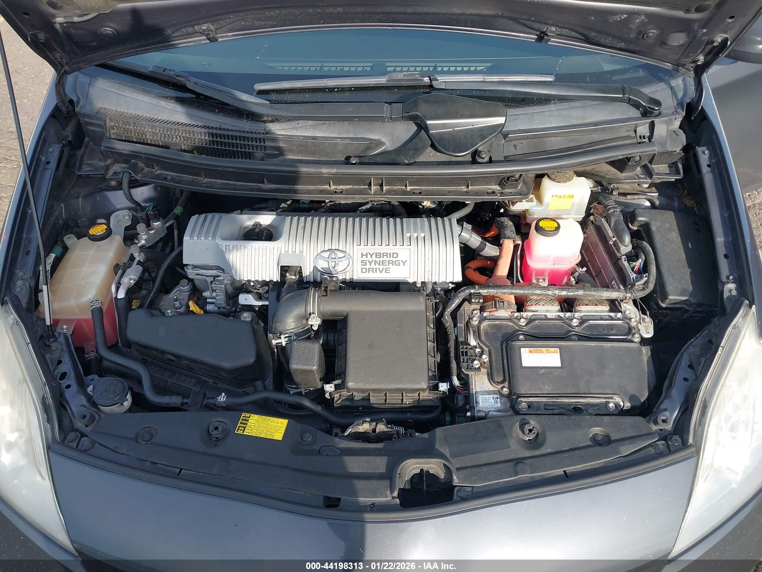 TOYOTA PRIUS image 10