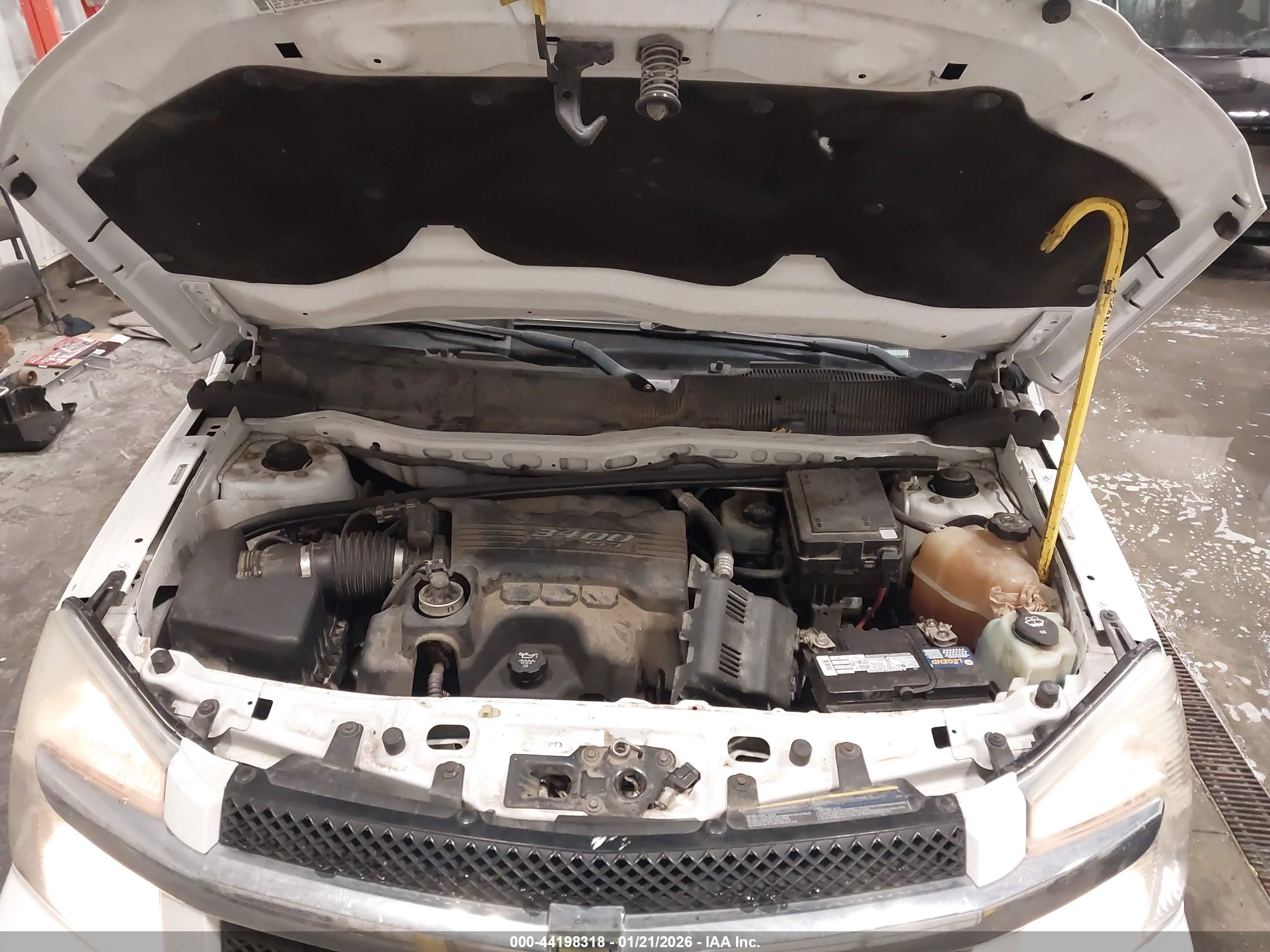 CHEVROLET EQUINOX image 10