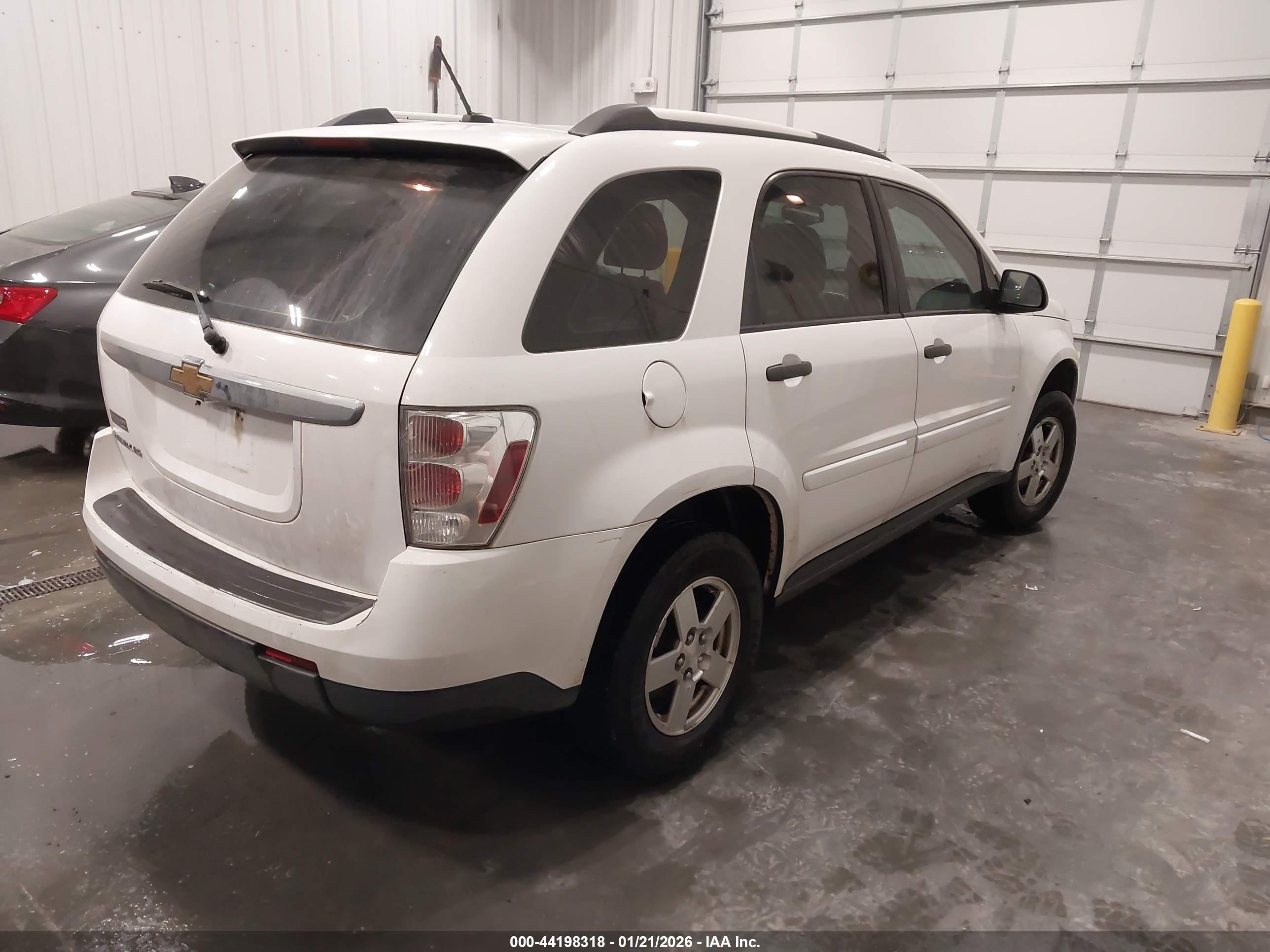 CHEVROLET EQUINOX image 4