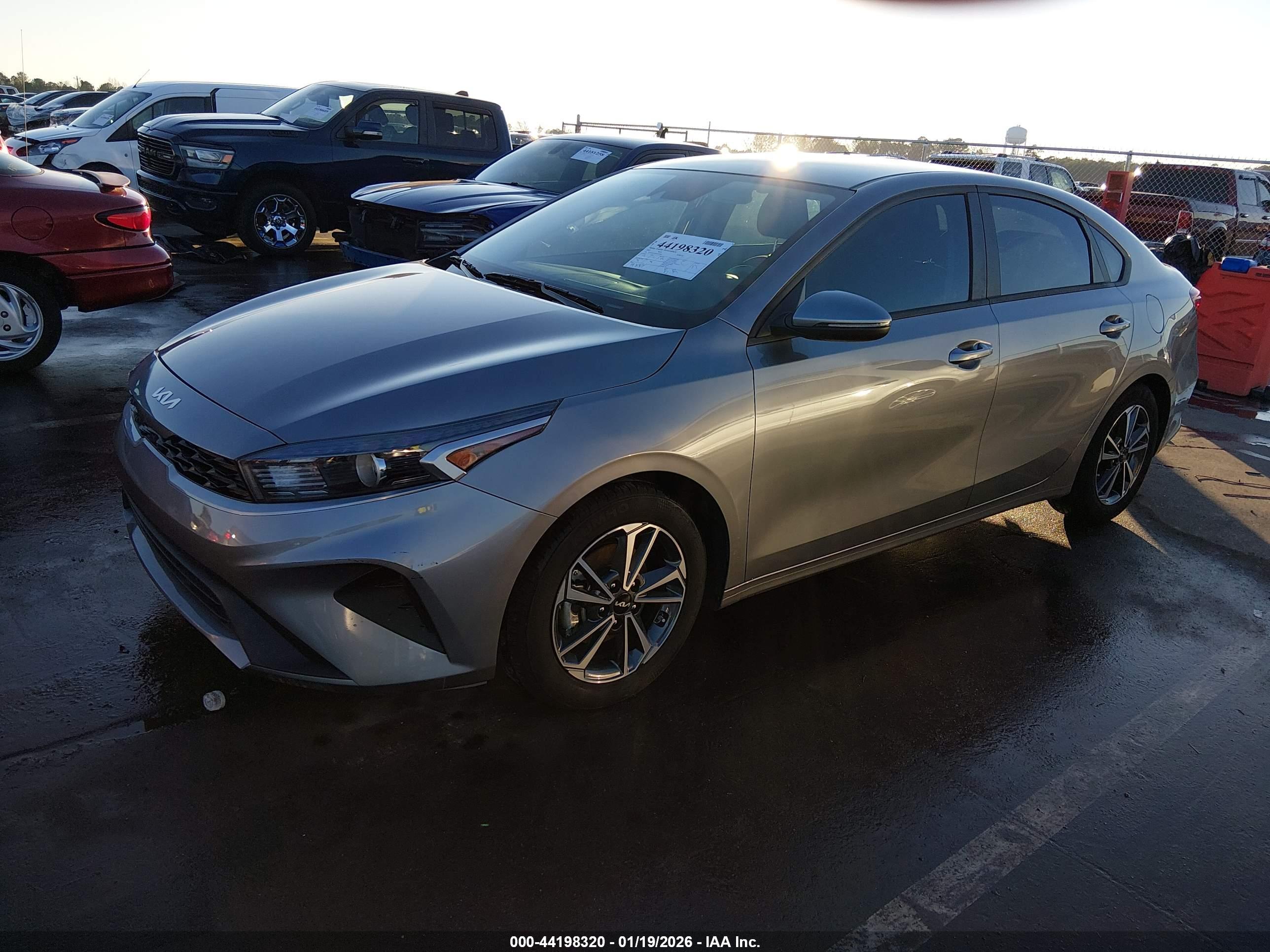 KIA FORTE image 2