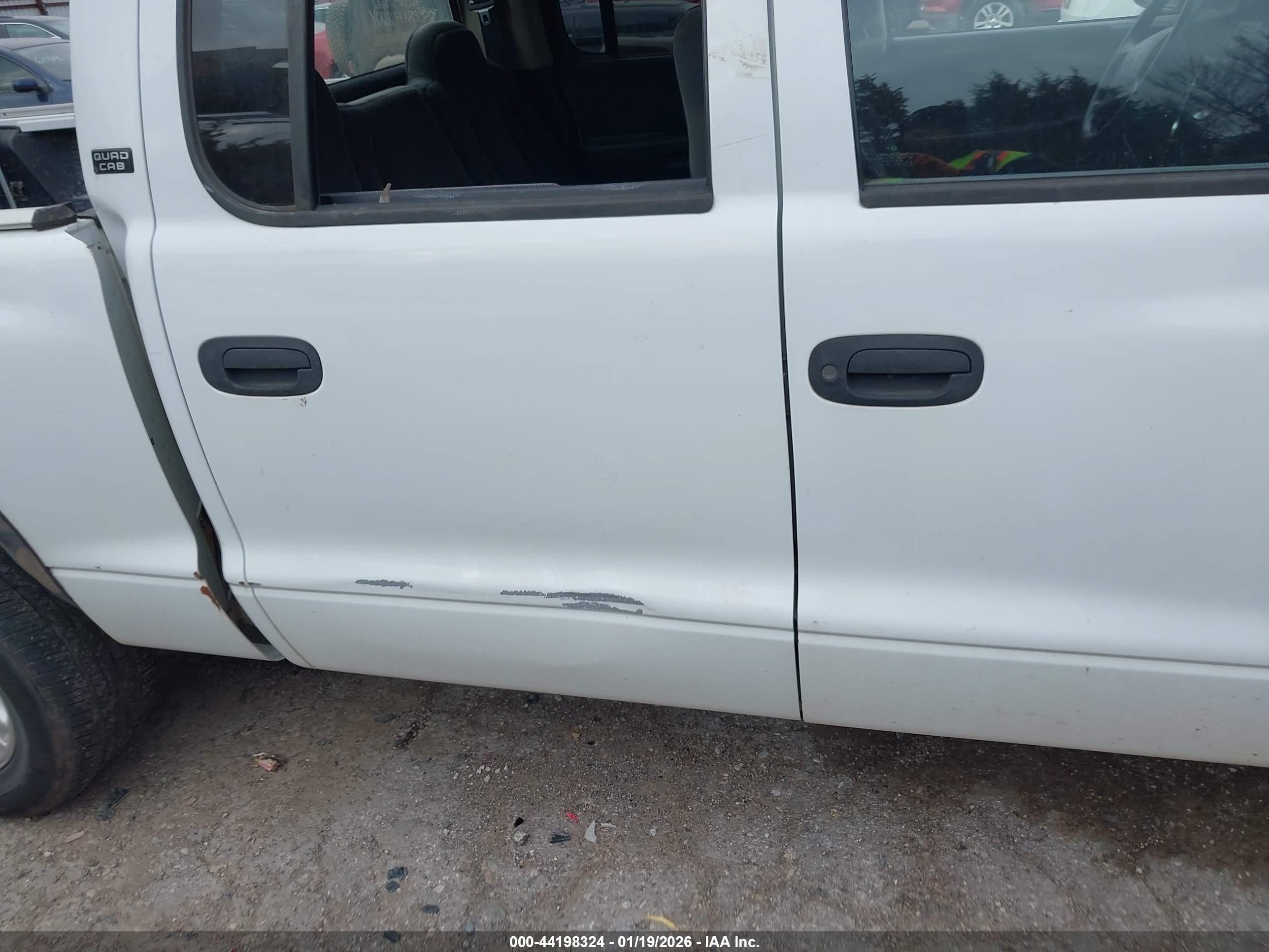 DODGE DAKOTA image 6