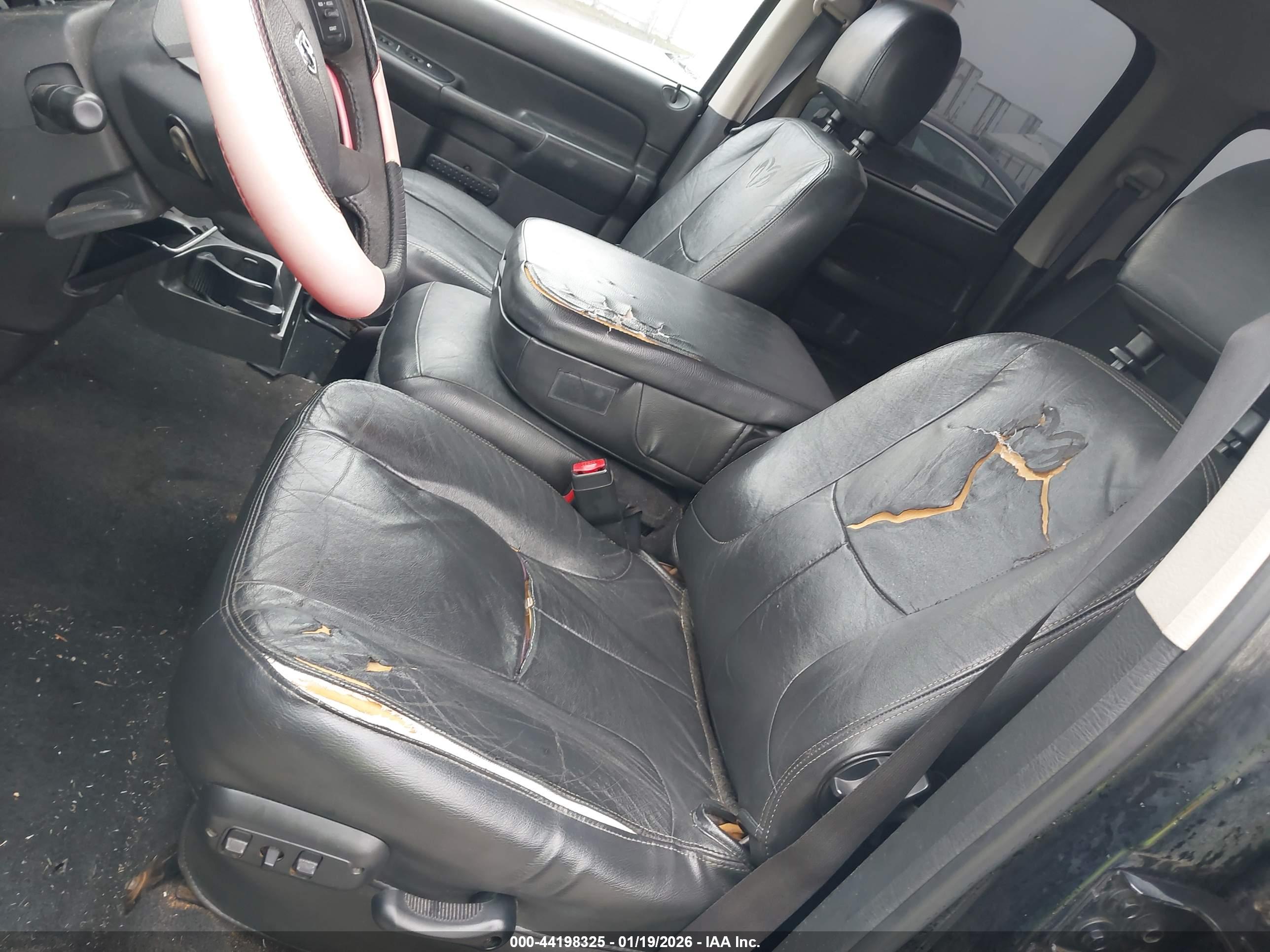 DODGE RAM image 6