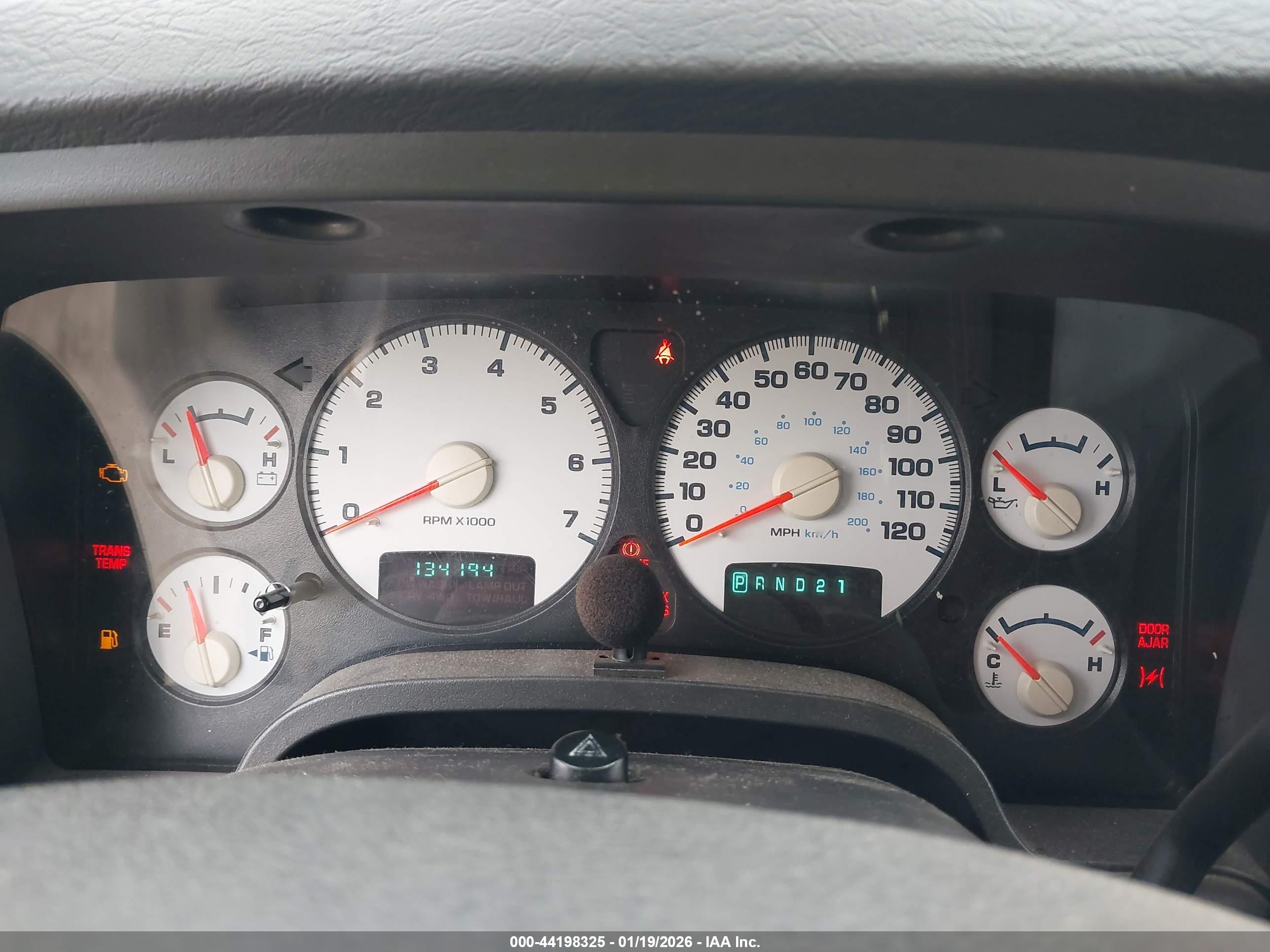 DODGE RAM image 7