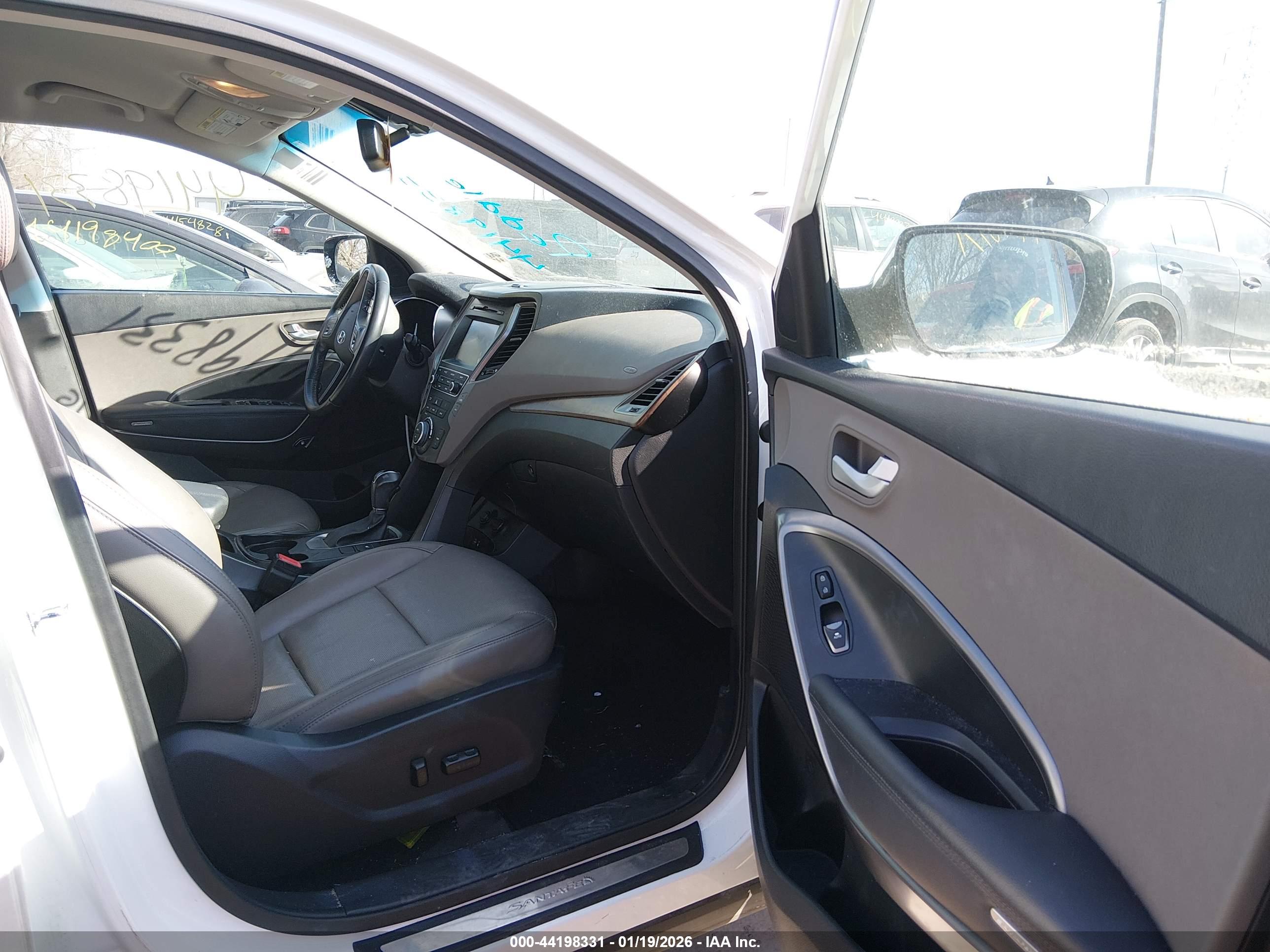 HYUNDAI SANTA image 5