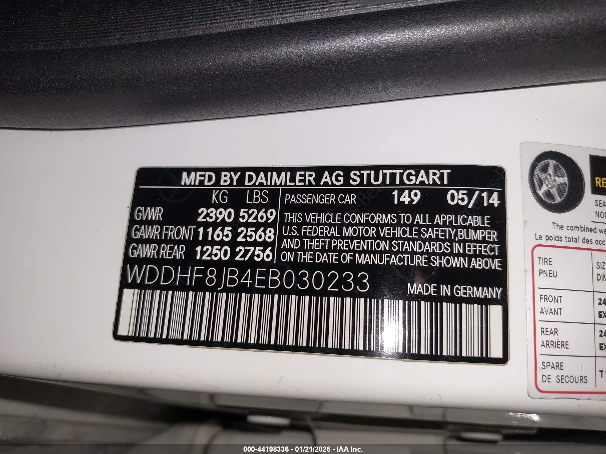 MERCEDES-BENZ E image 9
