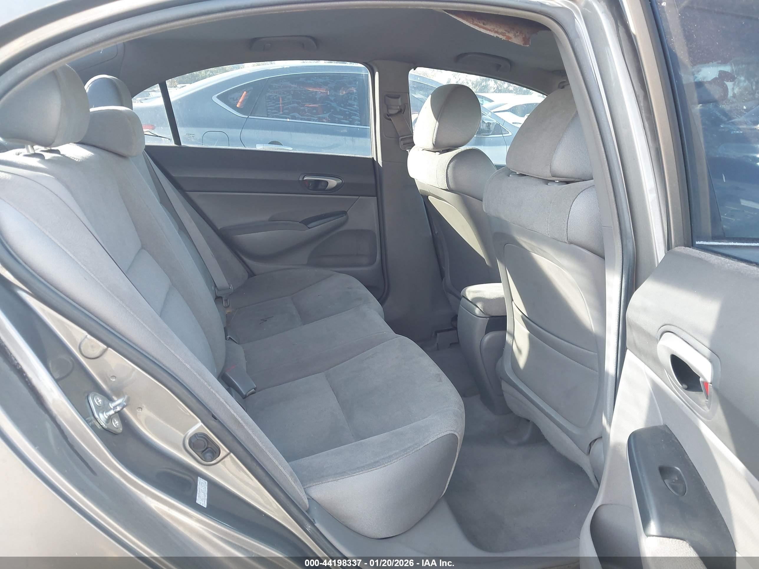 HONDA CIVIC image 8