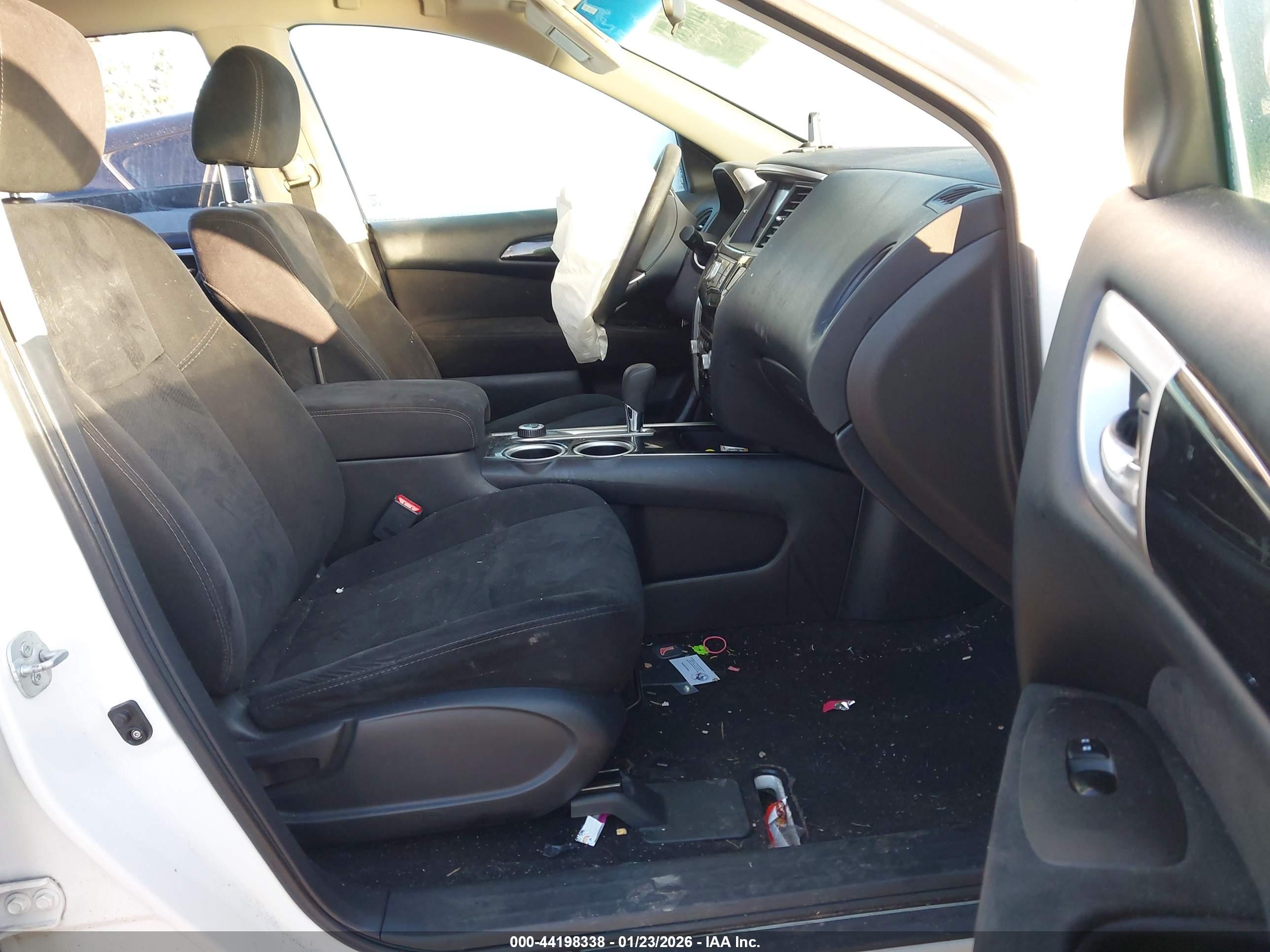 NISSAN PATHFINDER image 5