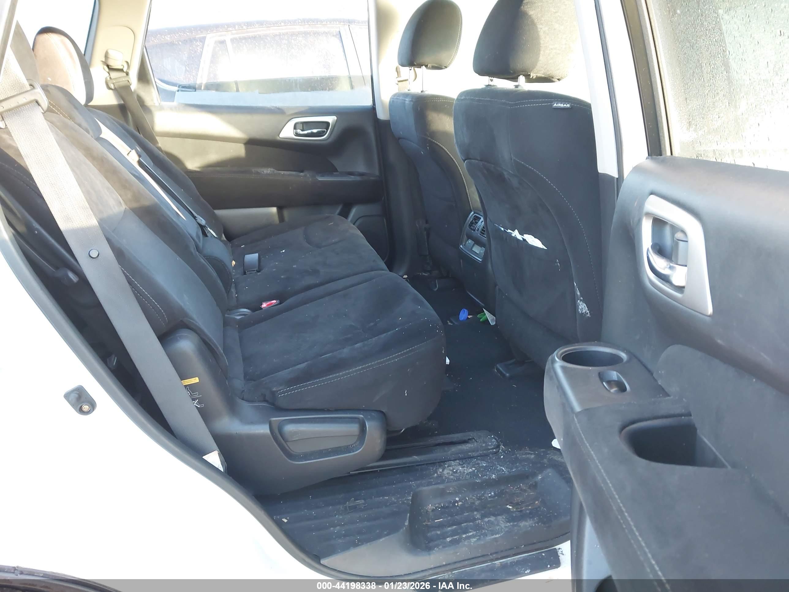 NISSAN PATHFINDER image 8