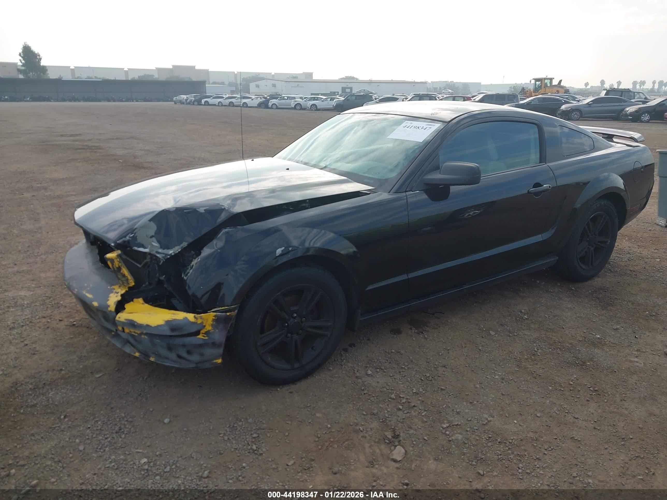 FORD MUSTANG image 2