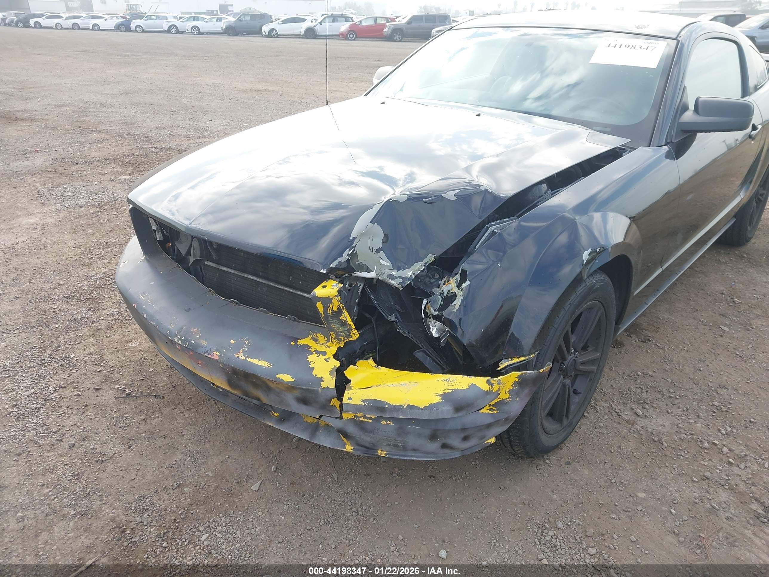 FORD MUSTANG image 6