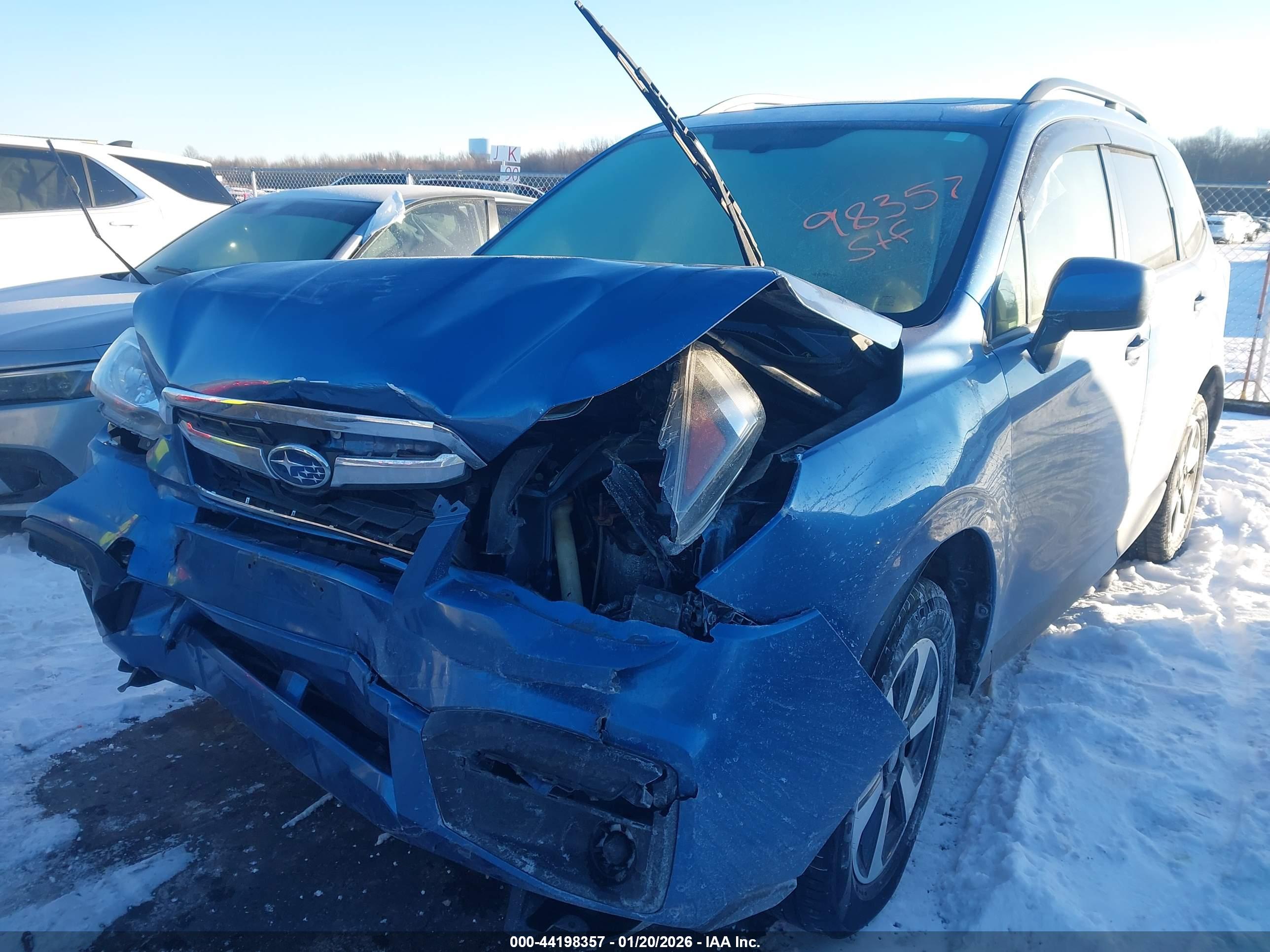 SUBARU FORESTER image 6
