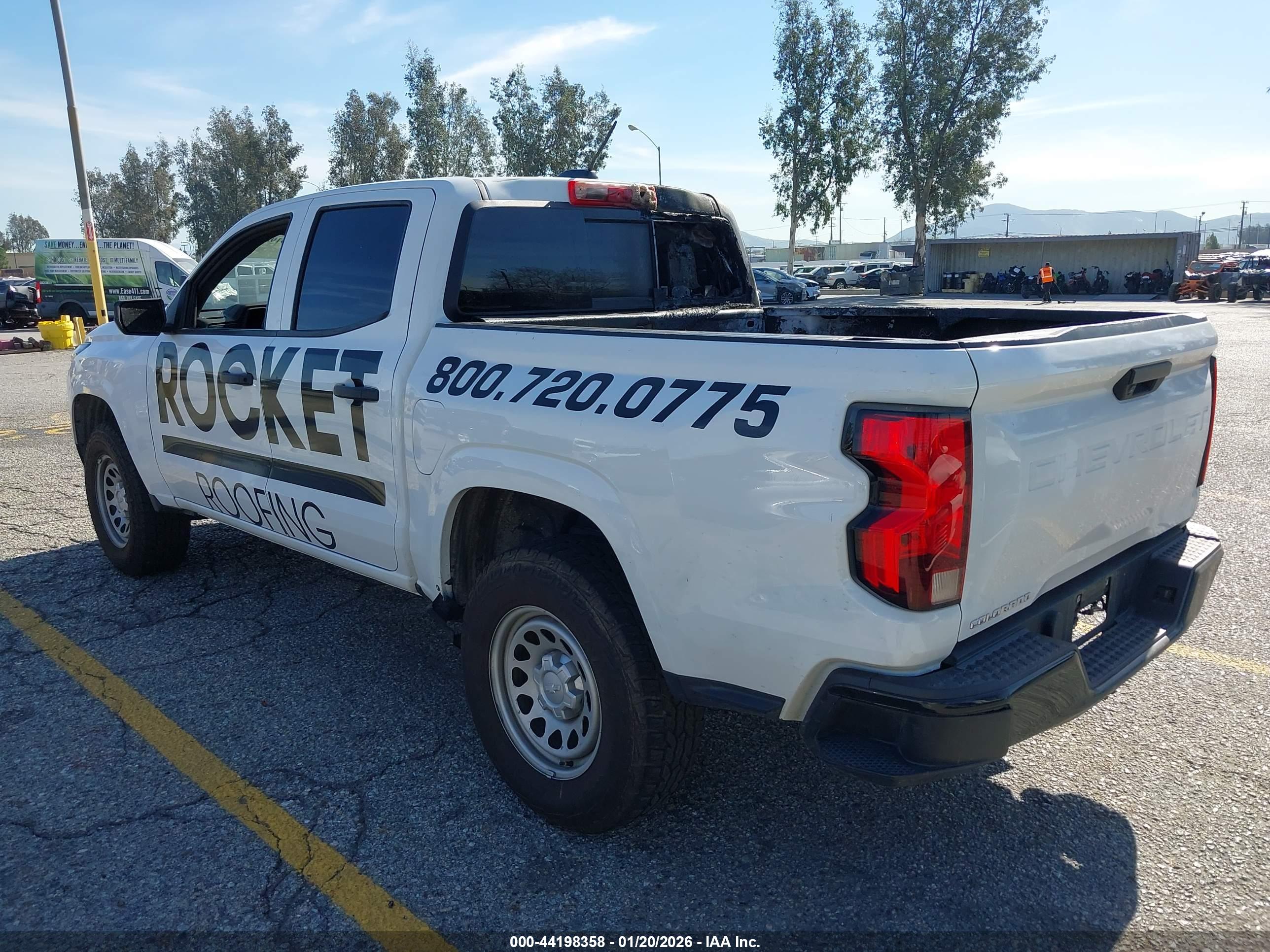 CHEVROLET COLORADO image 3