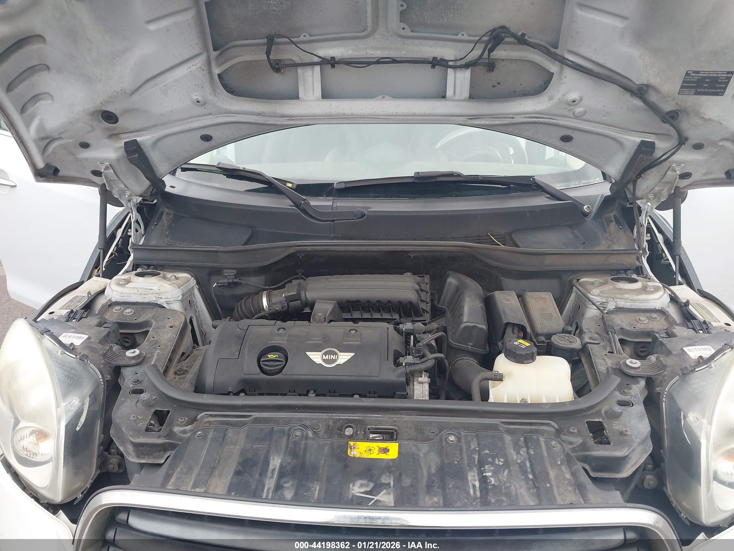 MINI COUNTRYMAN image 10