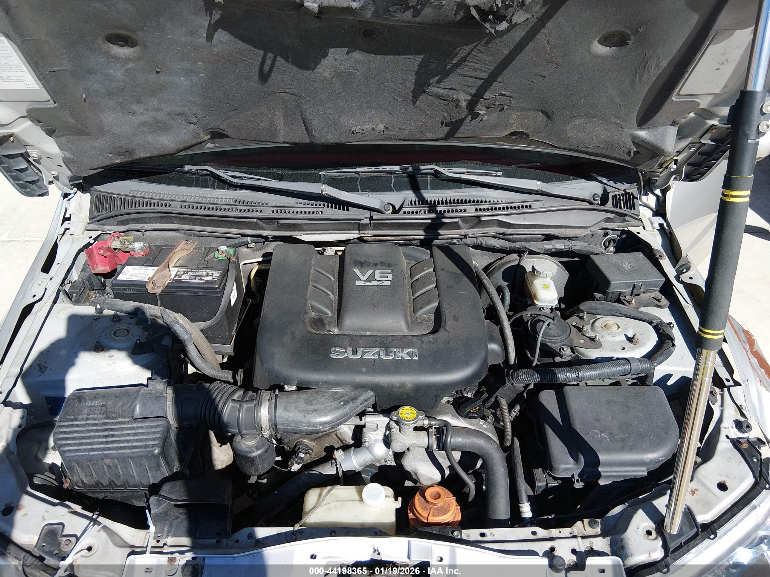 SUZUKI GRAND image 10