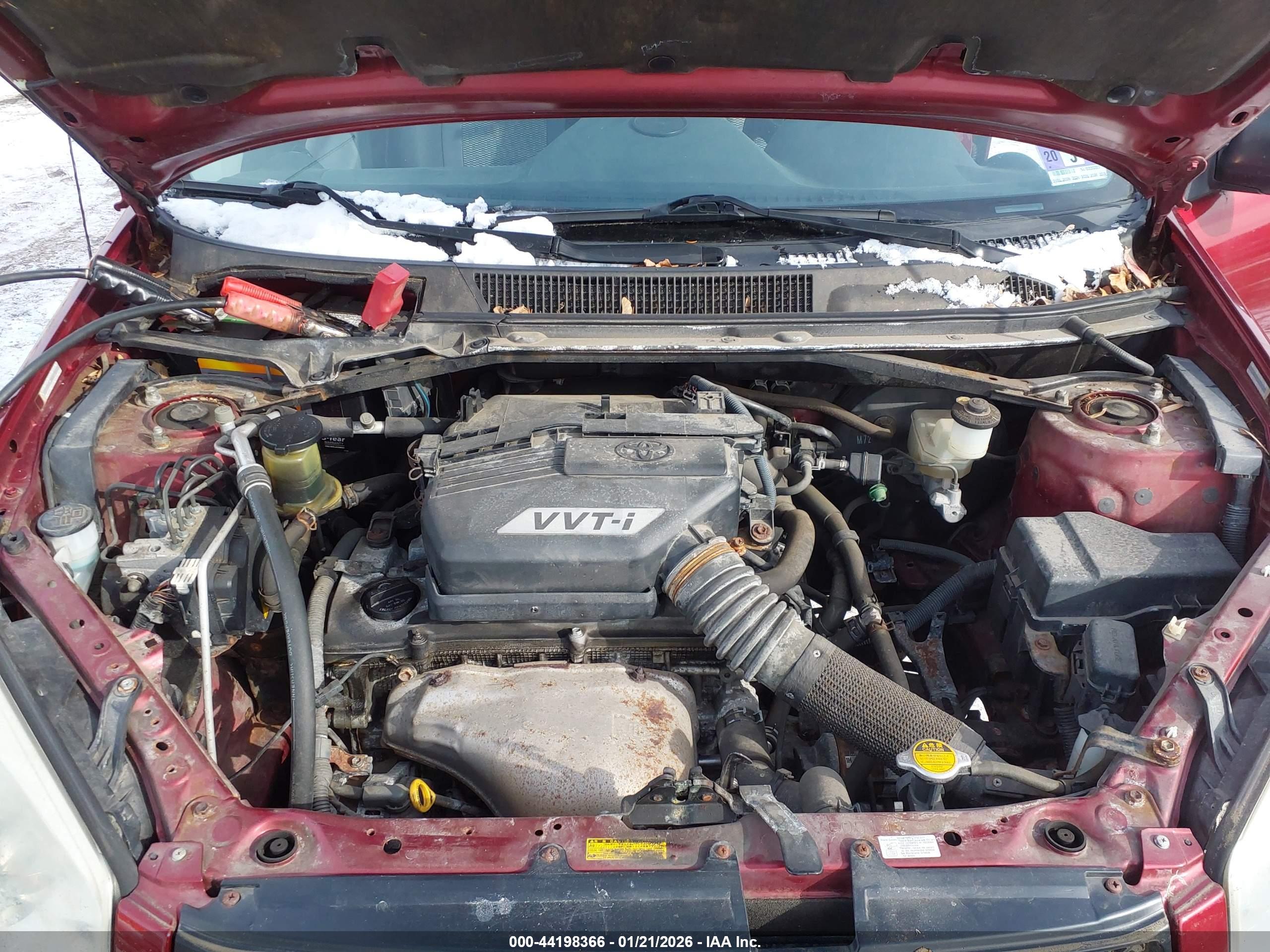 TOYOTA RAV4 image 10