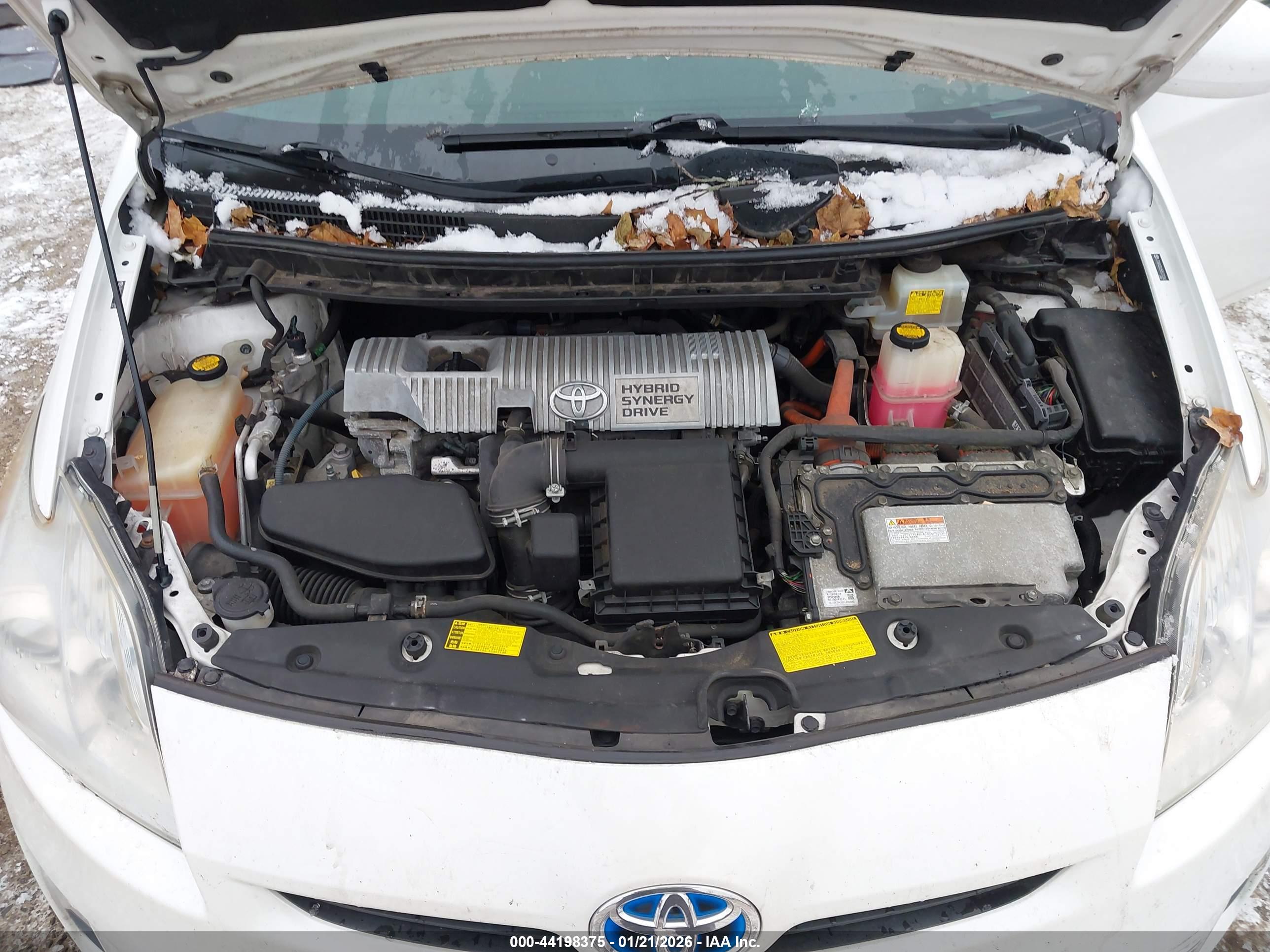 TOYOTA PRIUS image 10