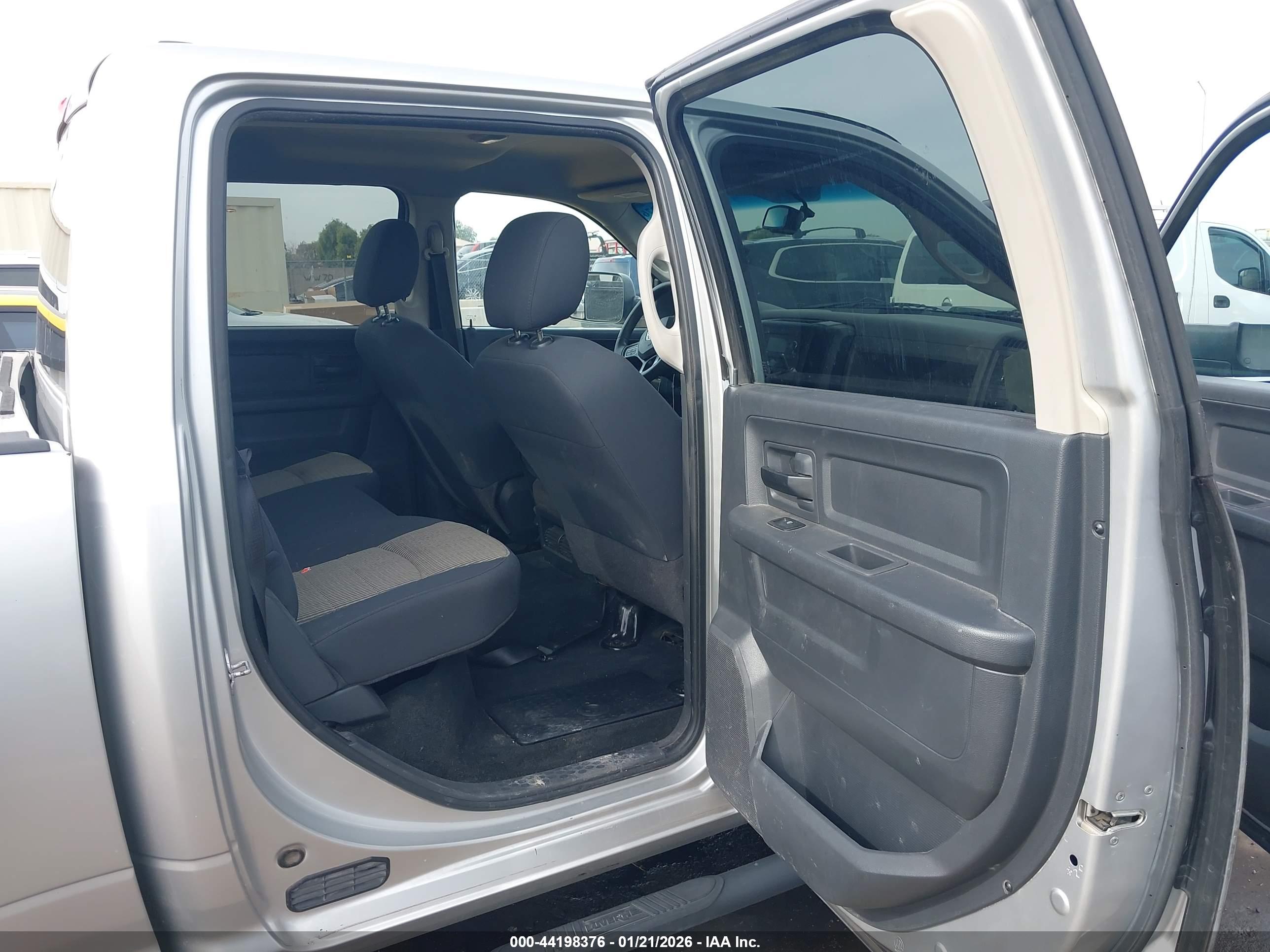 RAM 3500 image 7