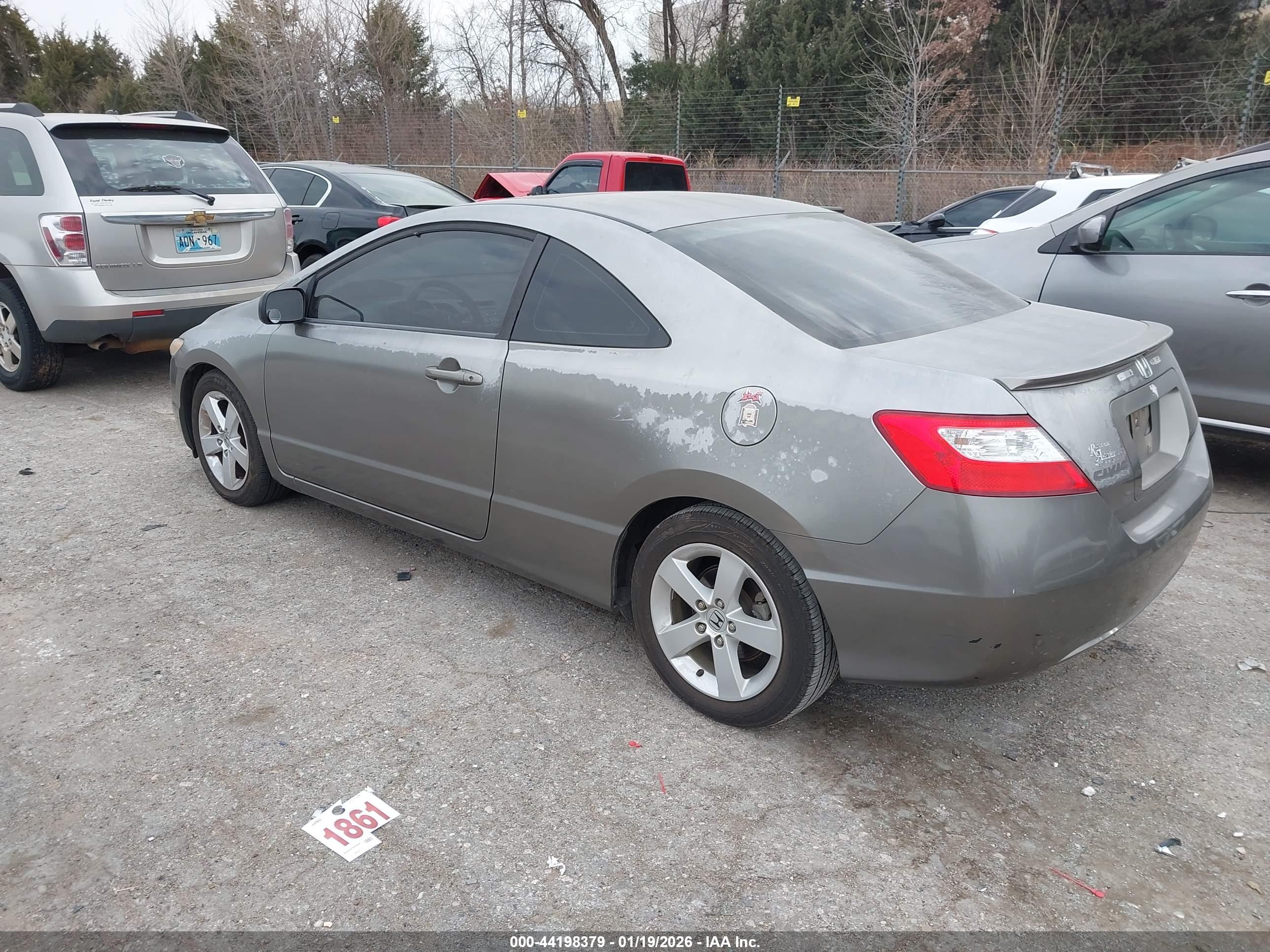 HONDA CIVIC image 3