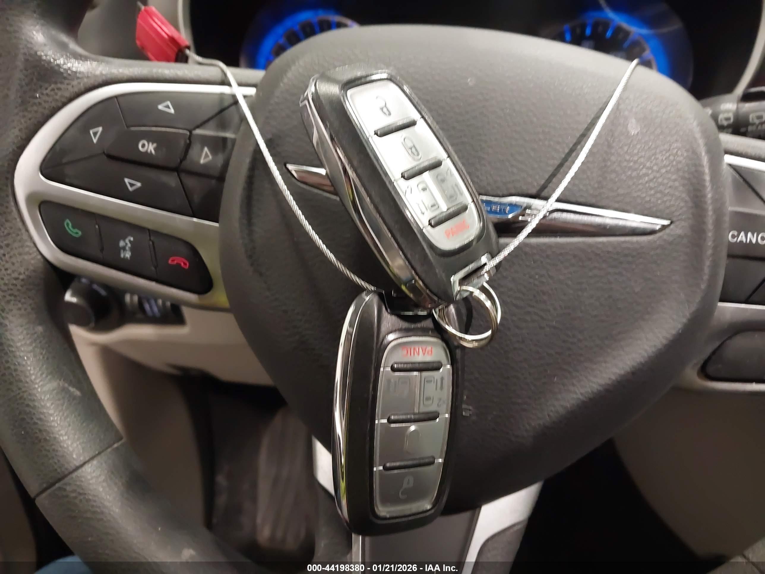 CHRYSLER PACIFICA image 11