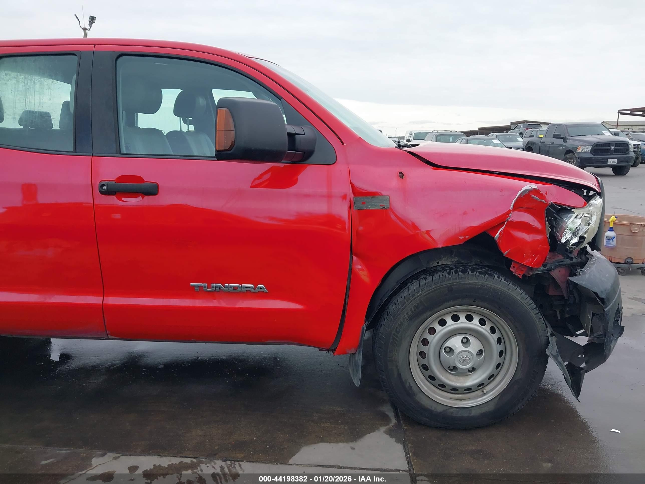 TOYOTA TUNDRA image 6