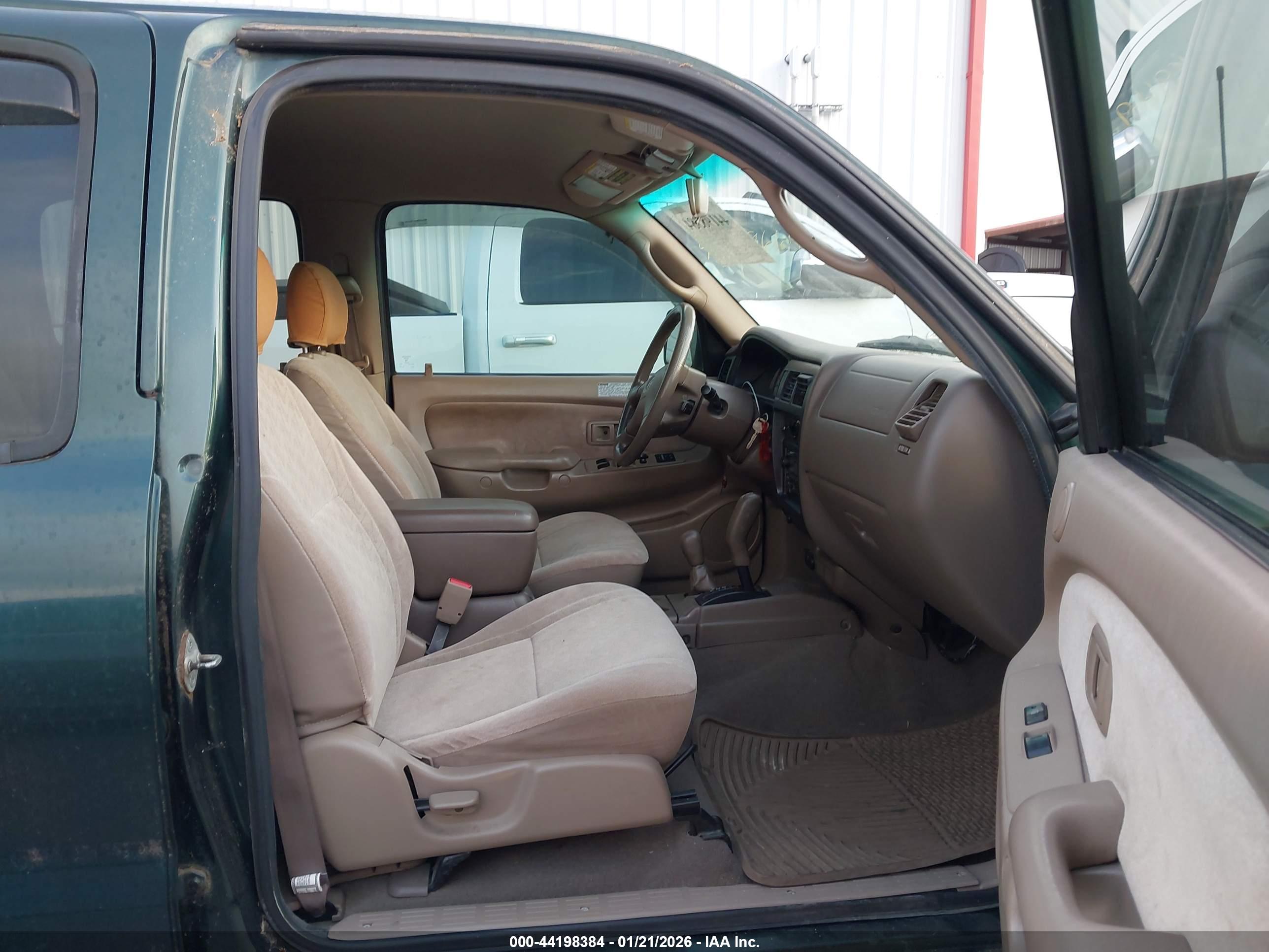 TOYOTA TACOMA image 5