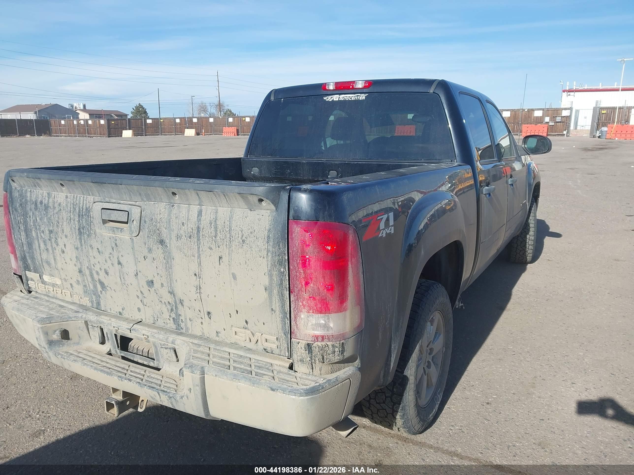 GMC SIERRA image 4