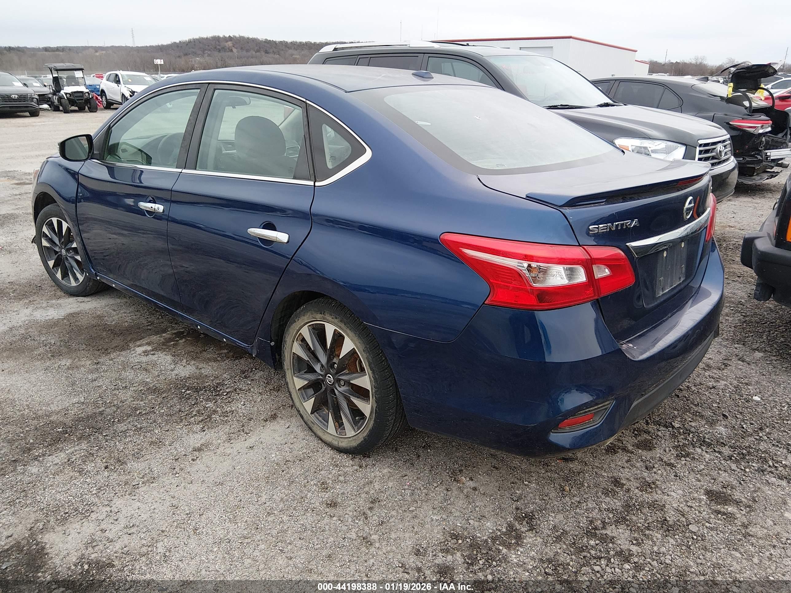NISSAN SENTRA image 3