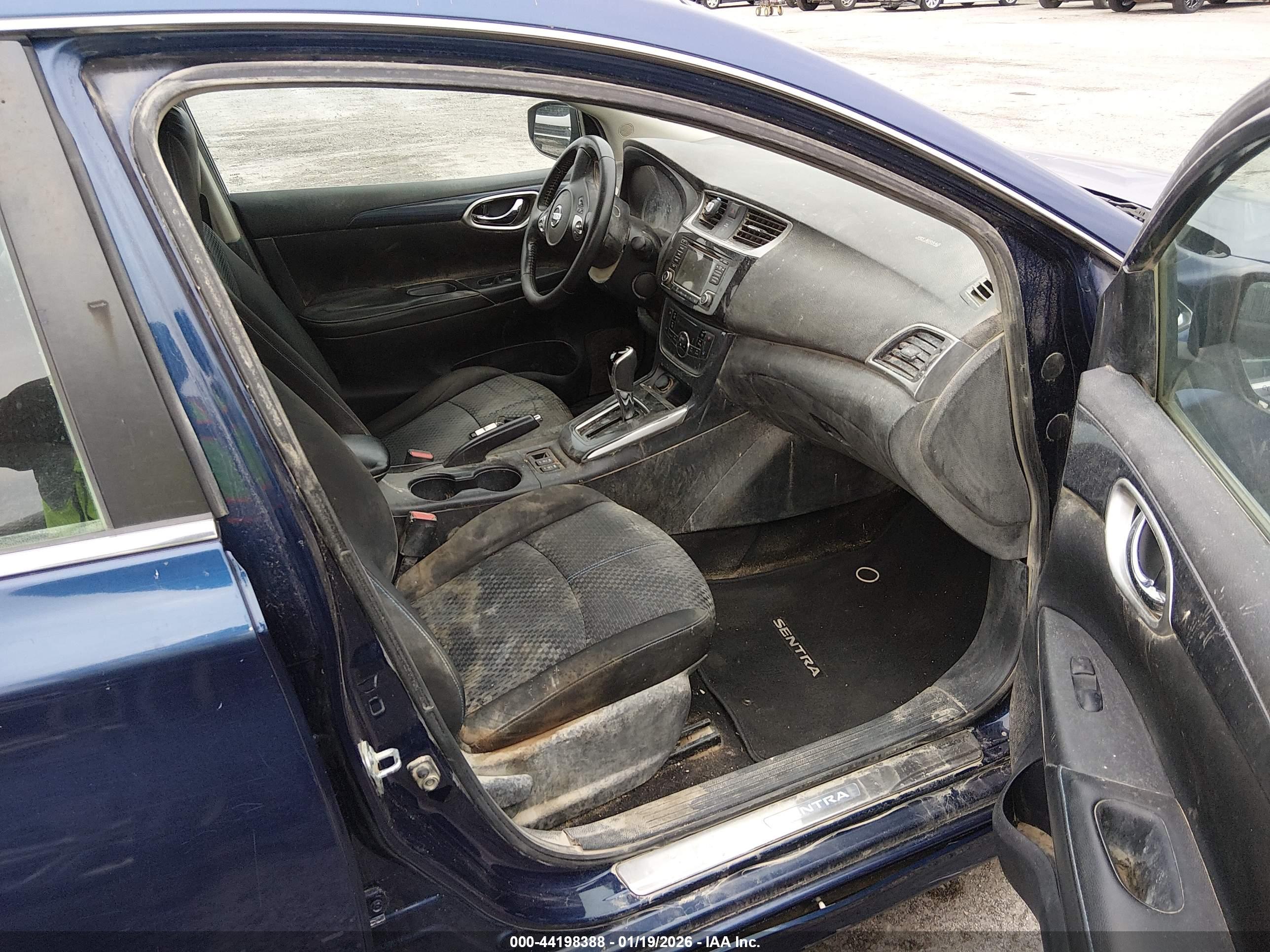 NISSAN SENTRA image 5