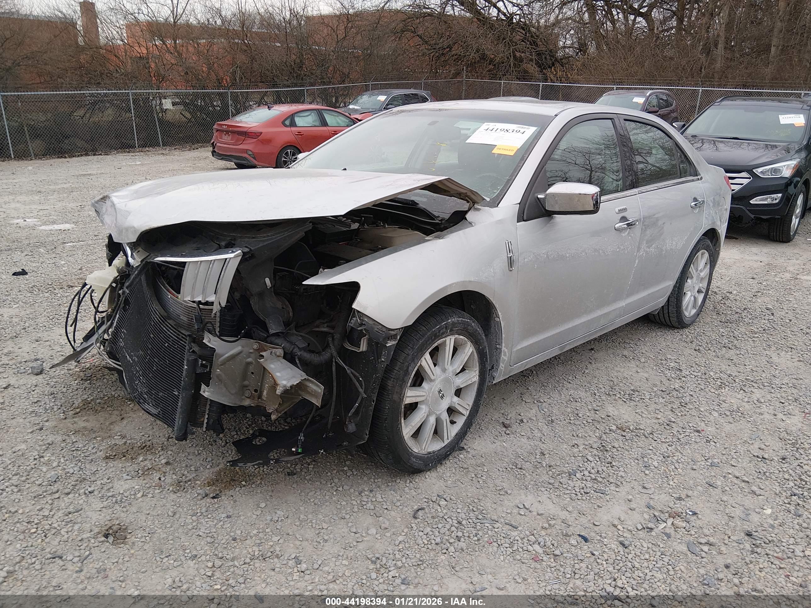 LINCOLN MKZ image 2