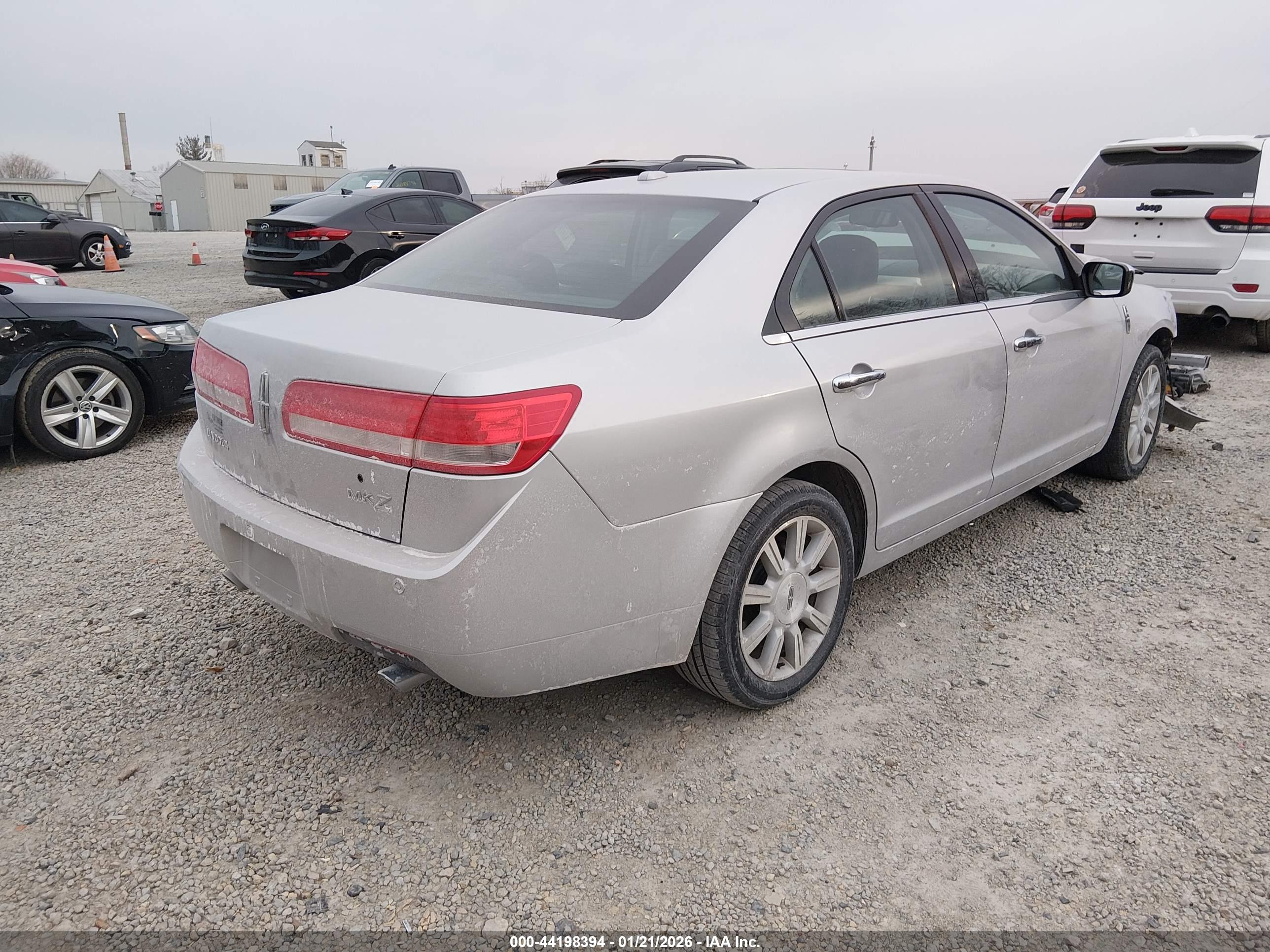 LINCOLN MKZ image 4
