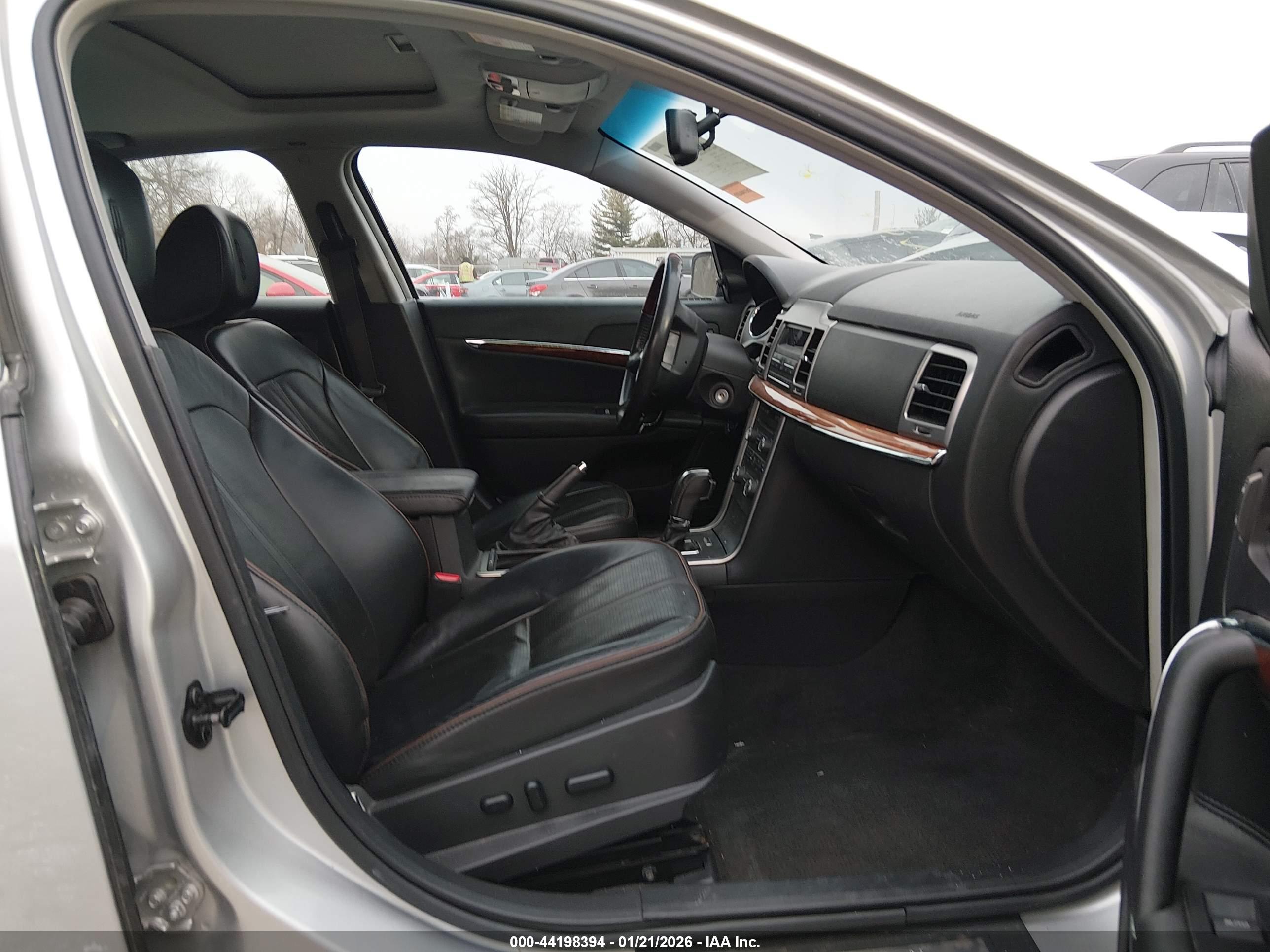 LINCOLN MKZ image 5