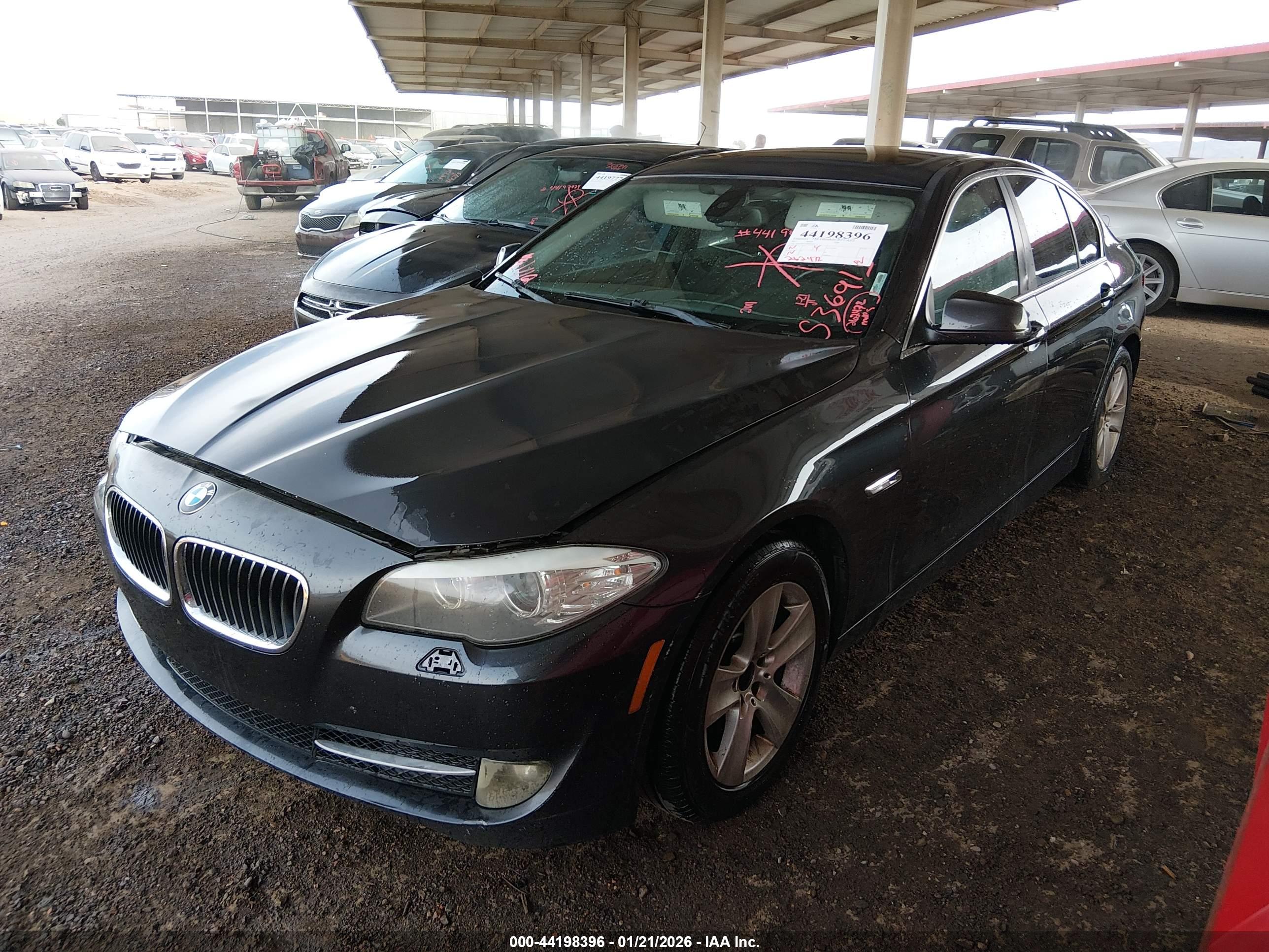 BMW 528I image 2