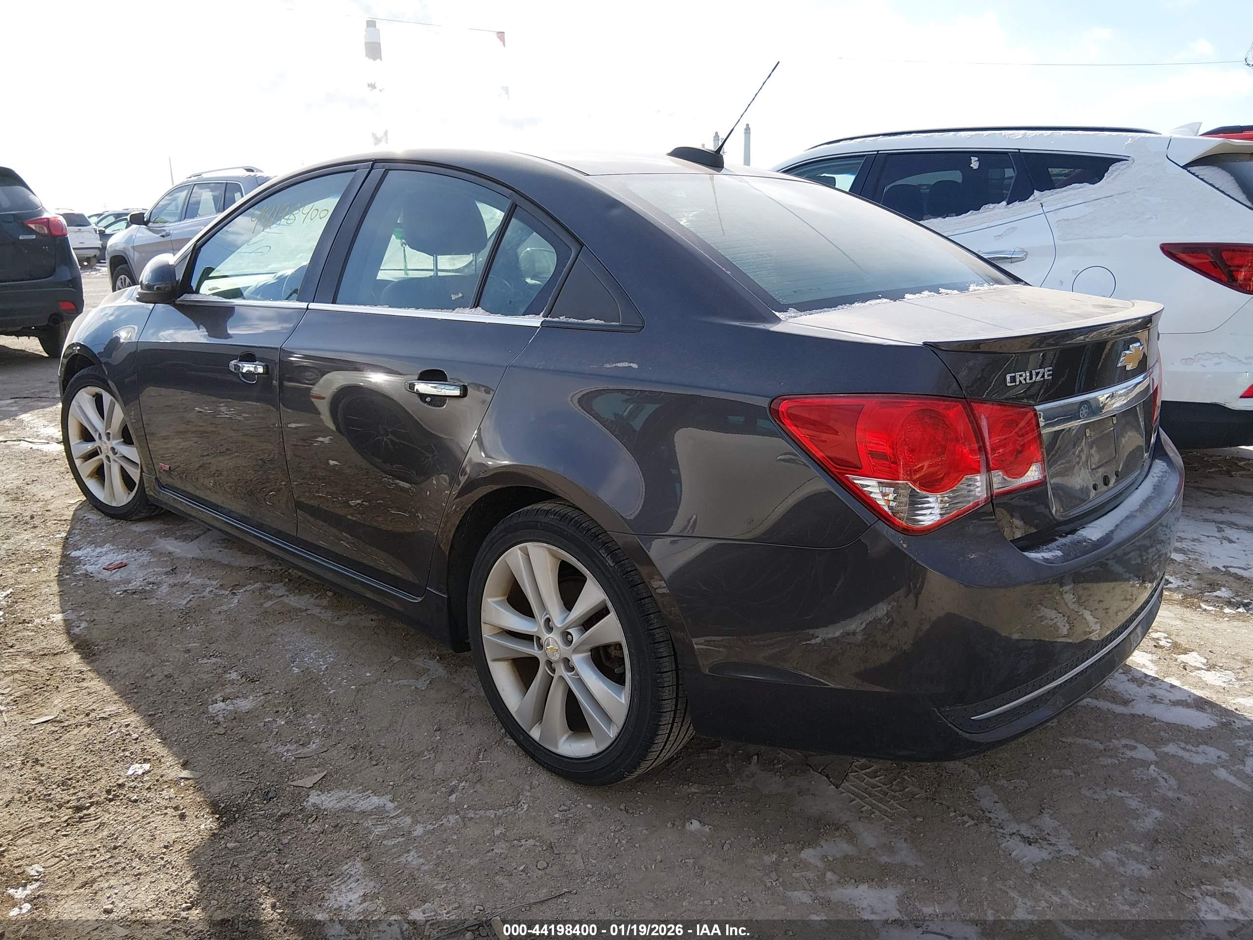 CHEVROLET CRUZE image 3