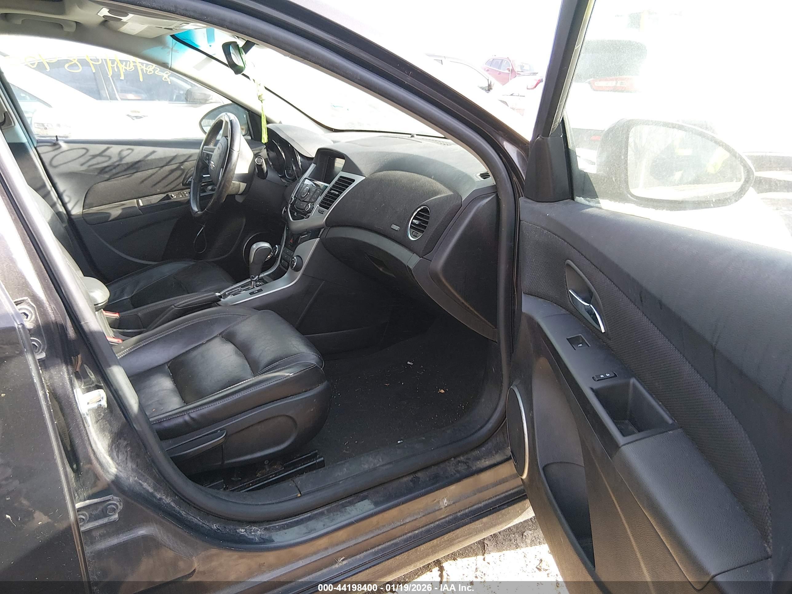 CHEVROLET CRUZE image 5