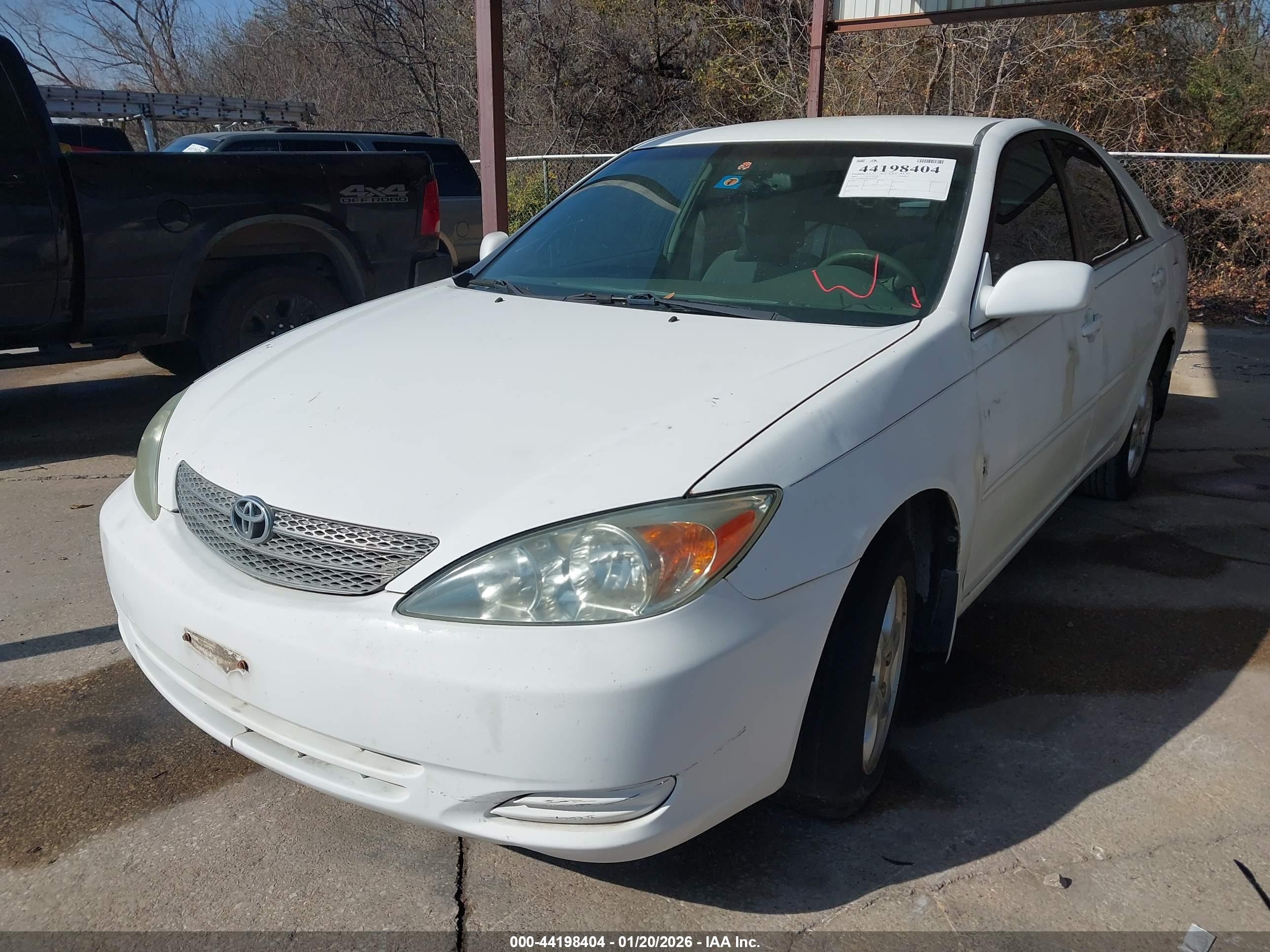 TOYOTA CAMRY image 2