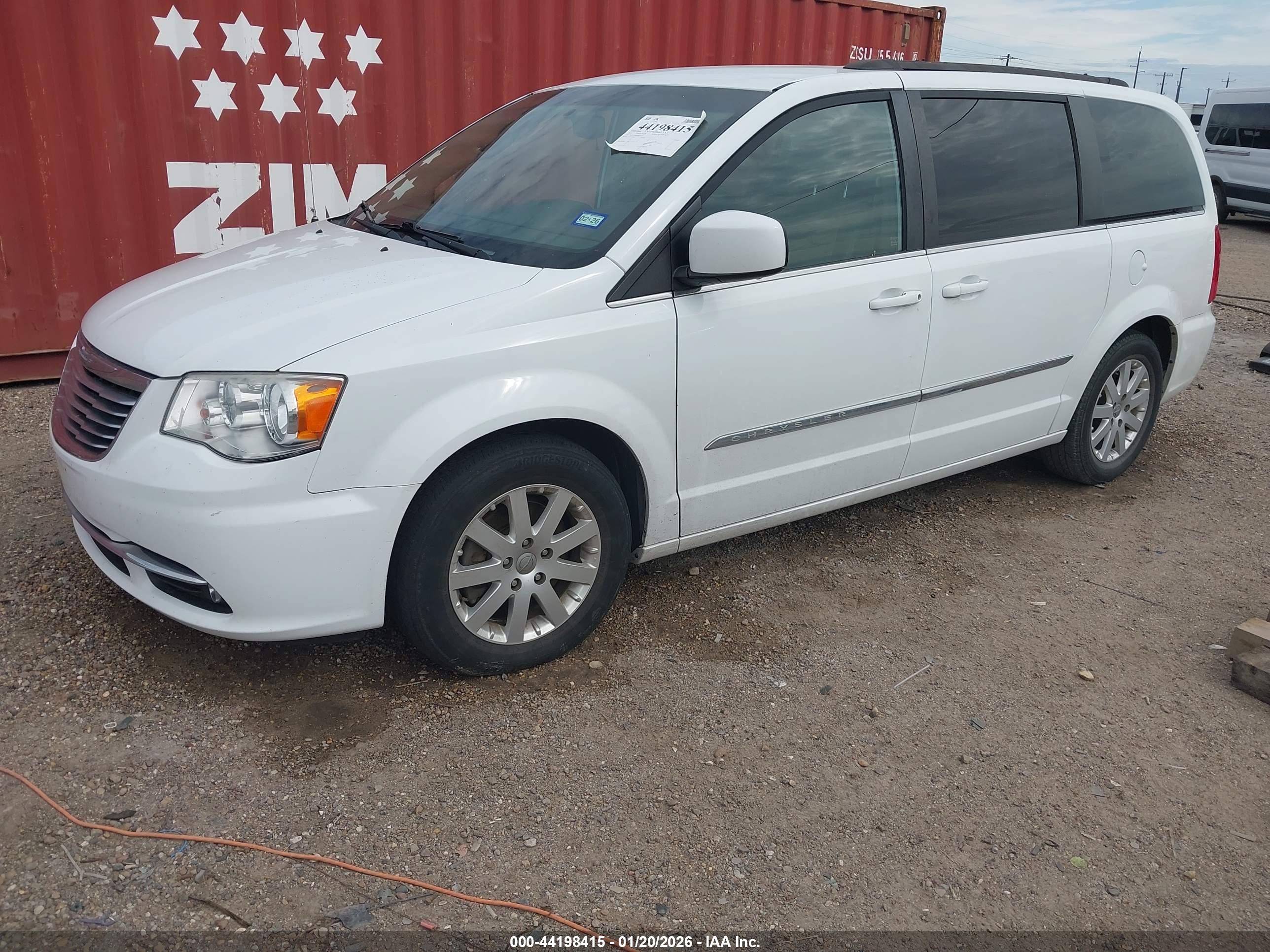 CHRYSLER TOWN image 2