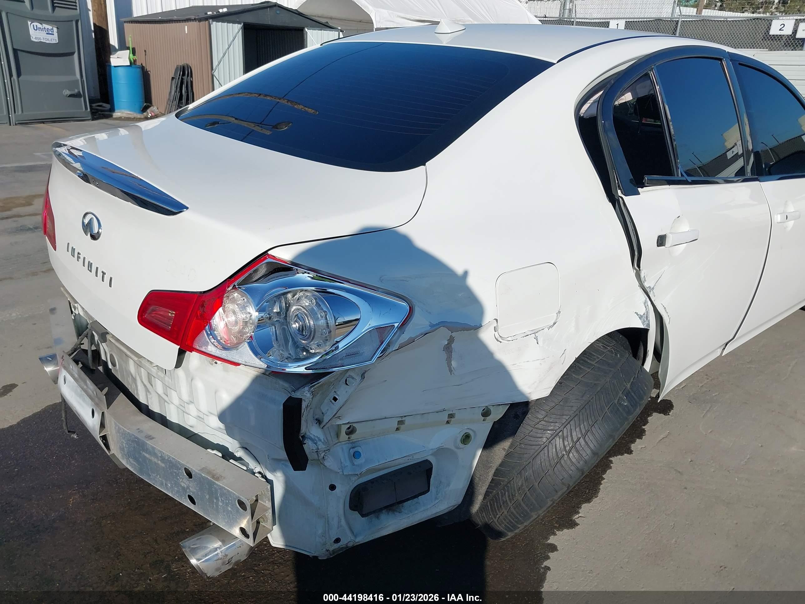 INFINITI Q40 image 6