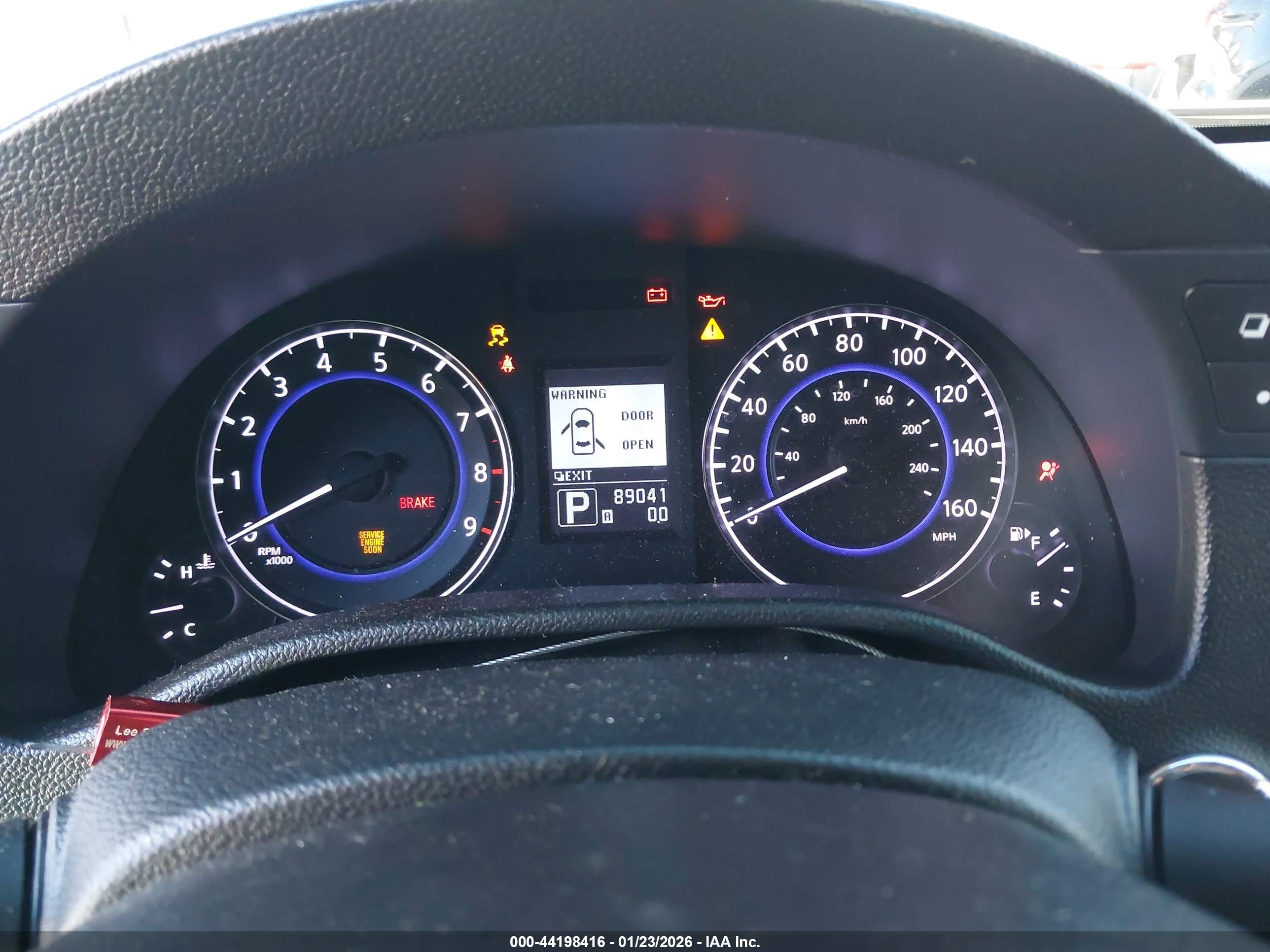 INFINITI Q40 image 7