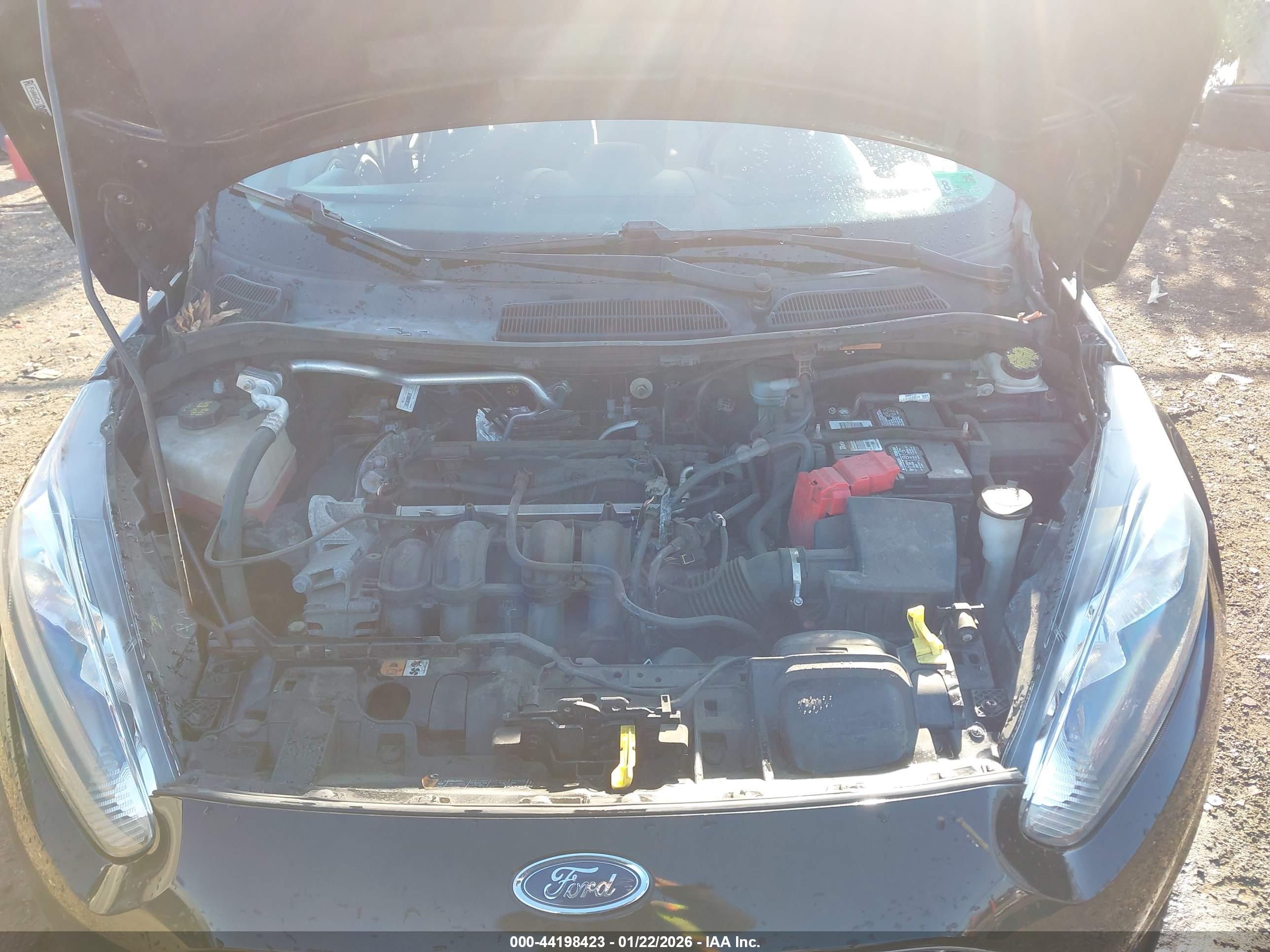 FORD FIESTA image 10