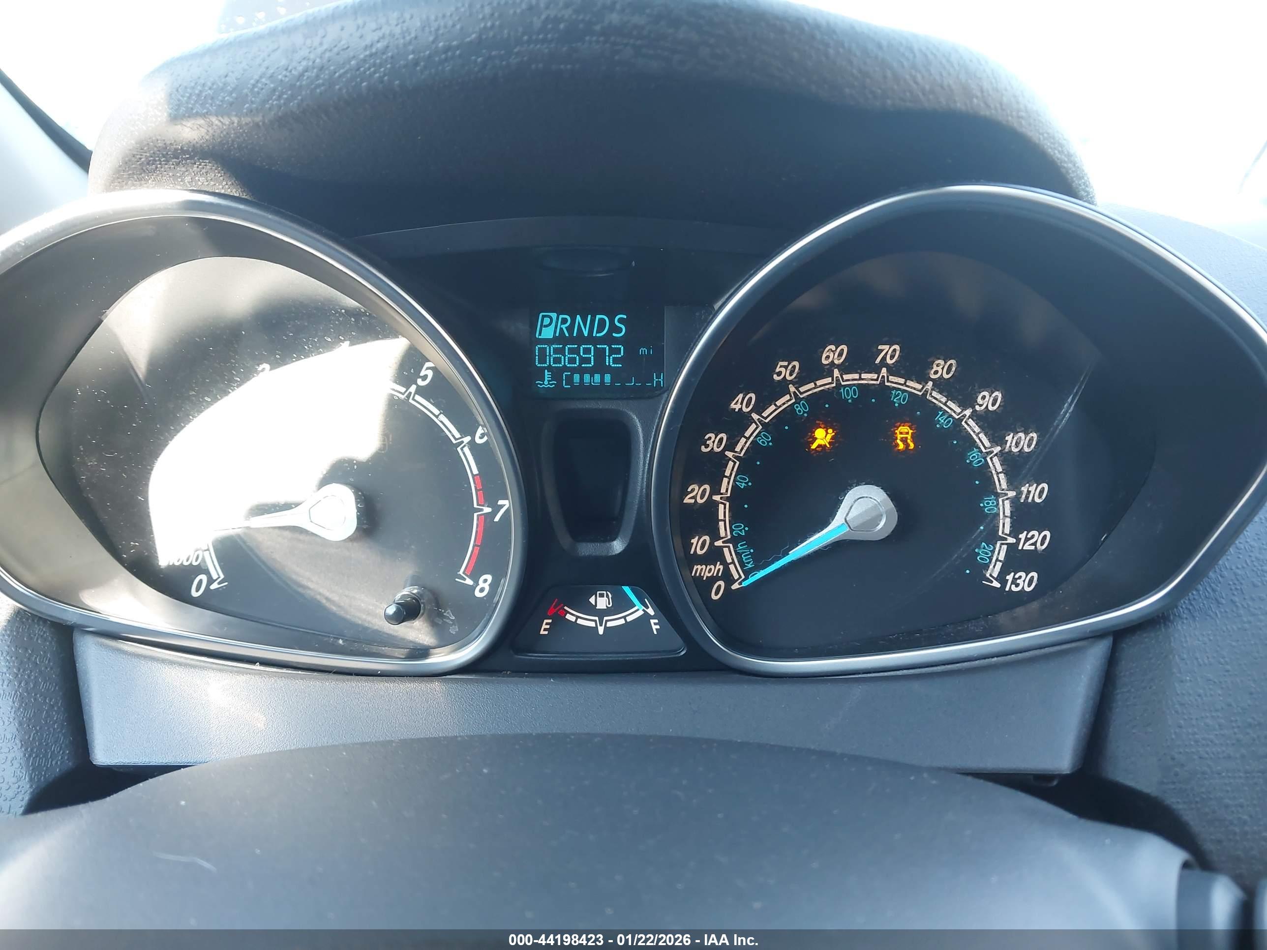 FORD FIESTA image 7